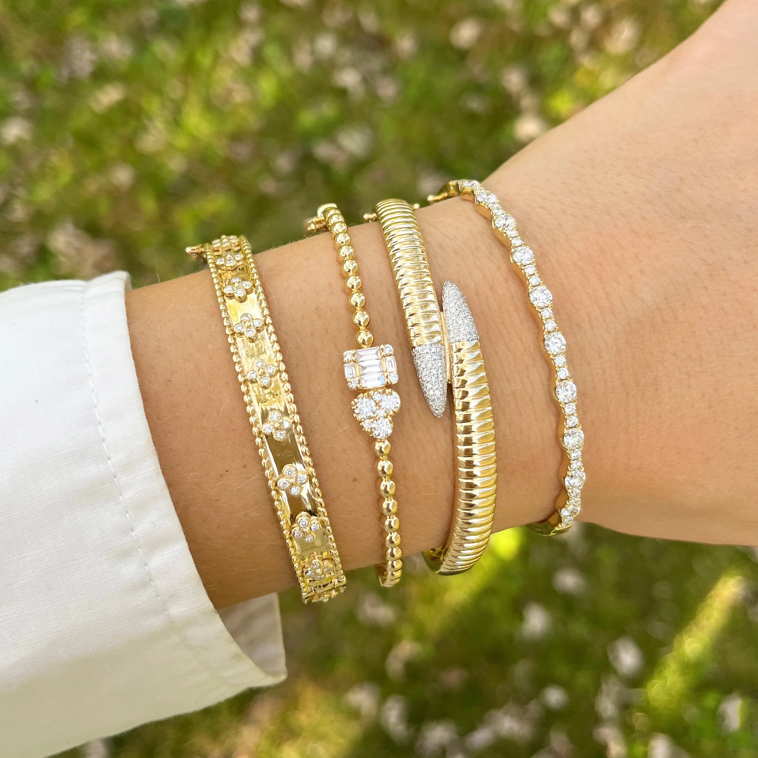 14K GOLD DIAMOND ARIELLA BANGLE