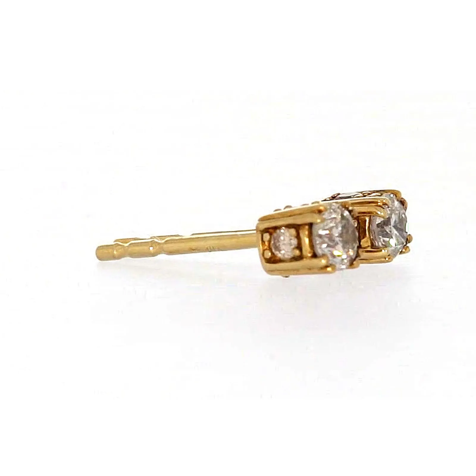 9ct Yellow Gold Round Brilliant Cut 1/4 Carat tw of Diamonds  Stud Earrings