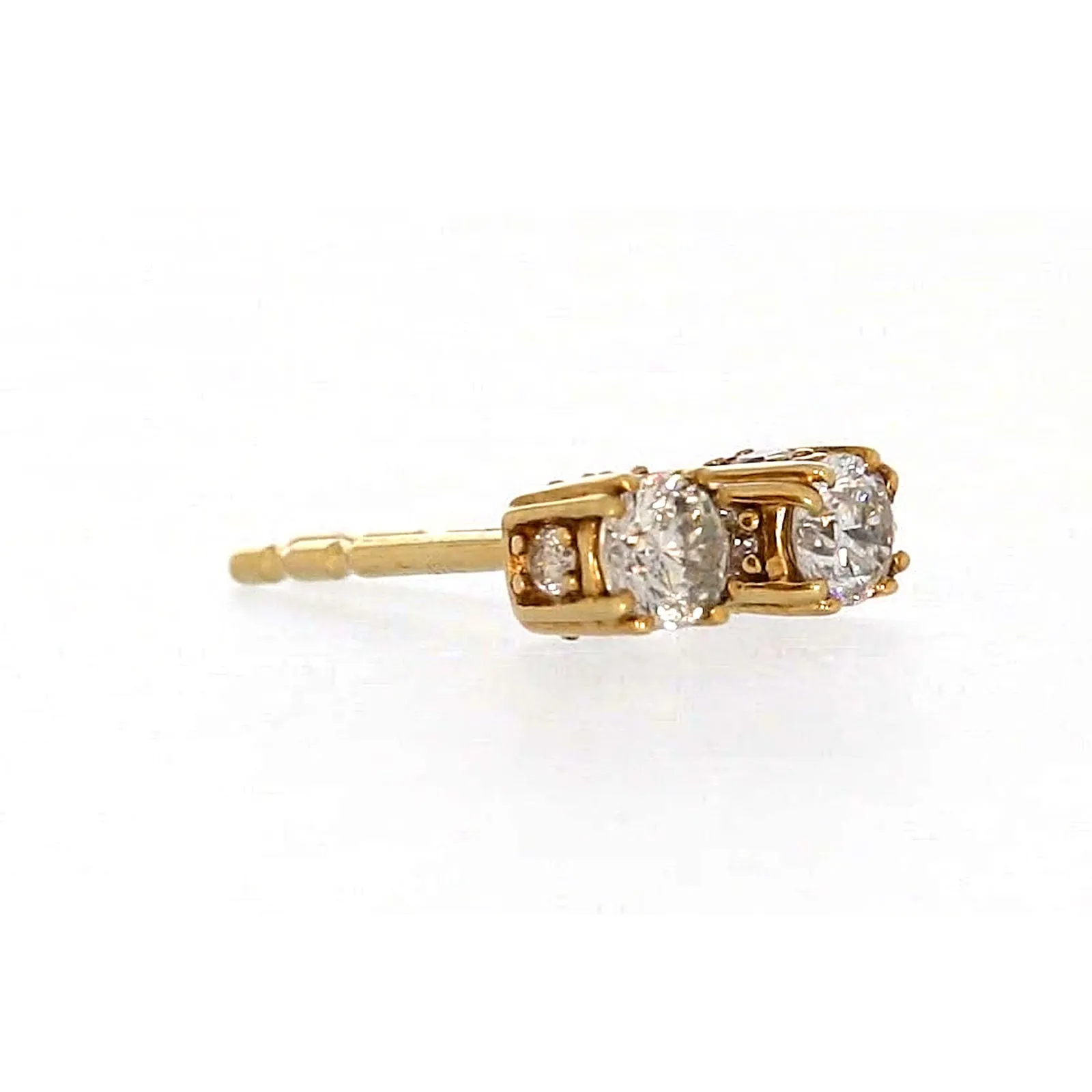 9ct Yellow Gold Round Brilliant Cut 1/4 Carat tw of Diamonds  Stud Earrings