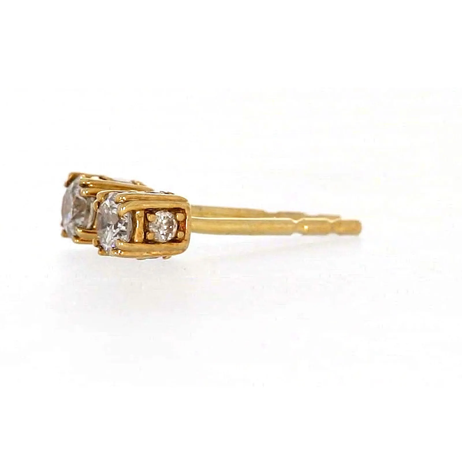 9ct Yellow Gold Round Brilliant Cut 1/4 Carat tw of Diamonds  Stud Earrings