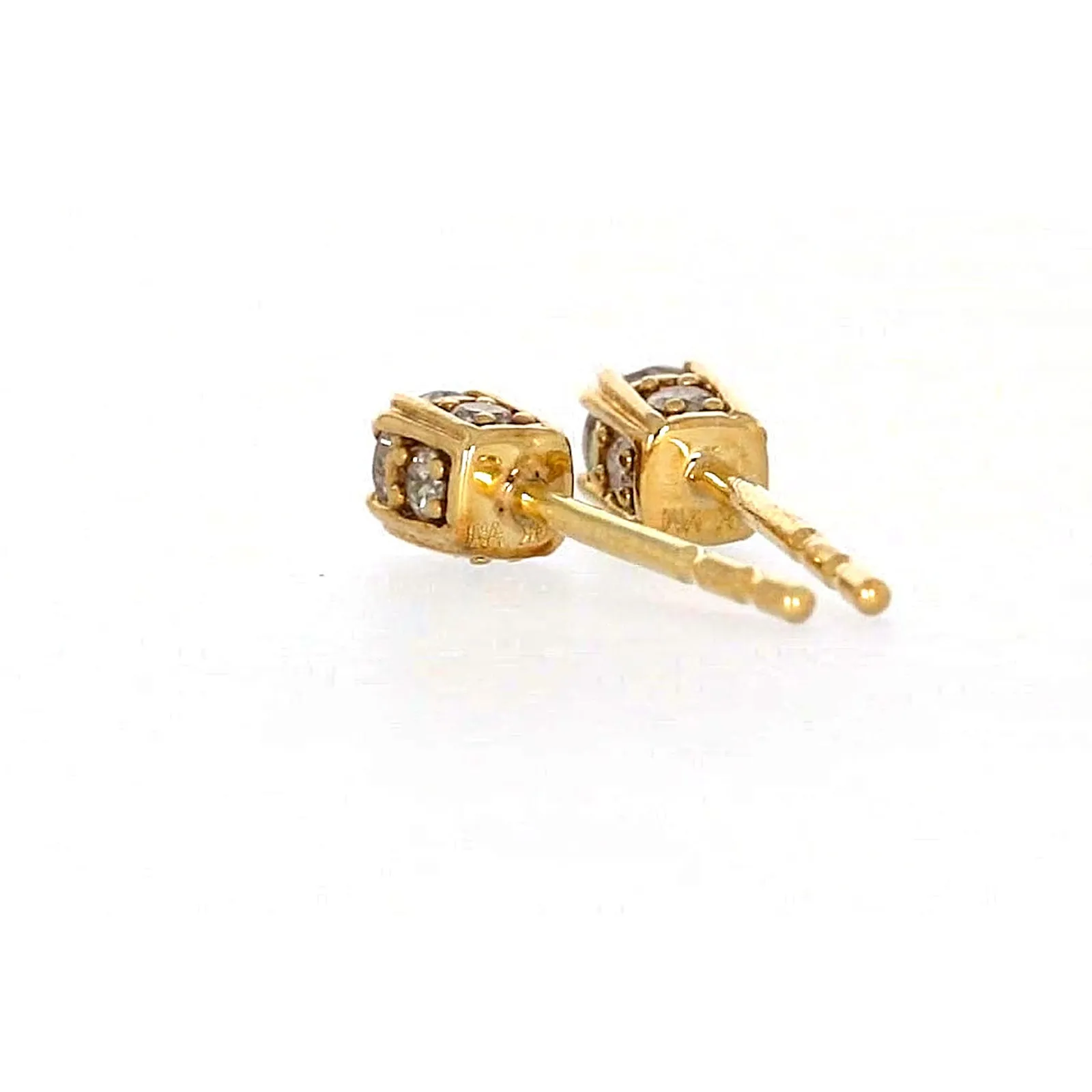 9ct Yellow Gold Round Brilliant Cut 1/4 Carat tw of Diamonds  Stud Earrings