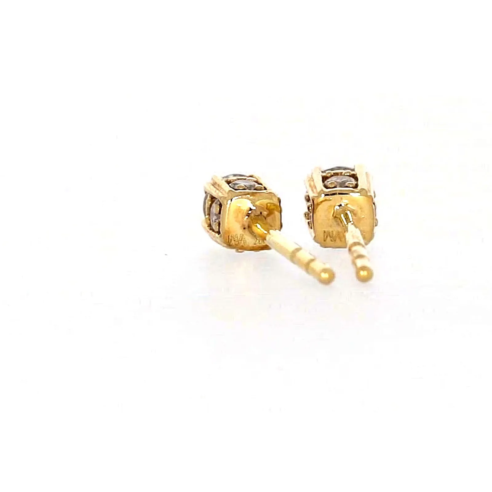9ct Yellow Gold Round Brilliant Cut 1/4 Carat tw of Diamonds  Stud Earrings