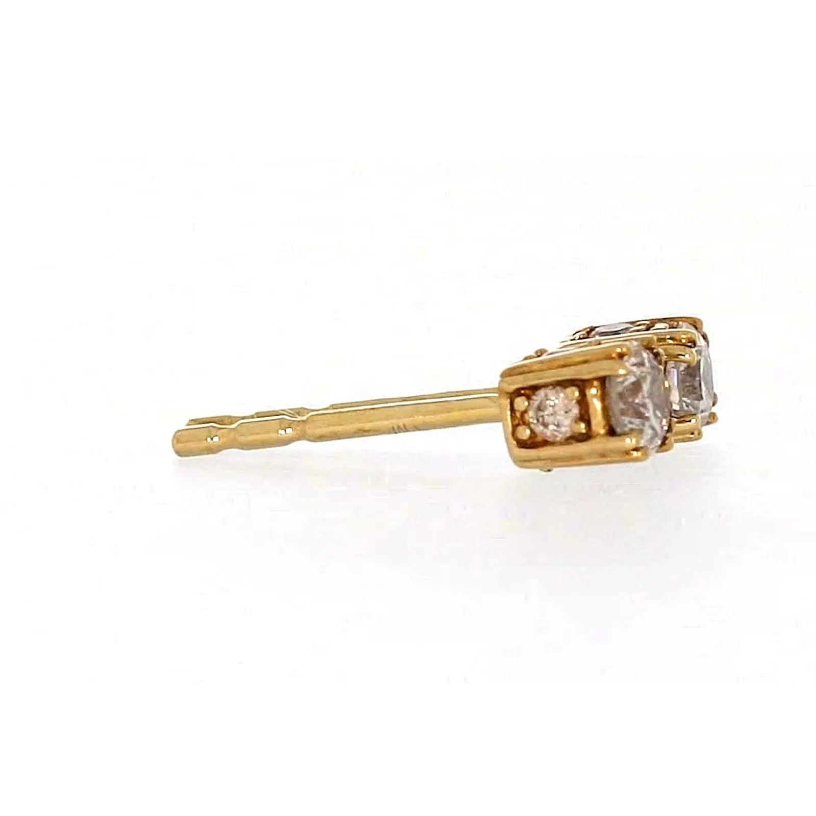 9ct Yellow Gold Round Brilliant Cut 1/4 Carat tw of Diamonds  Stud Earrings