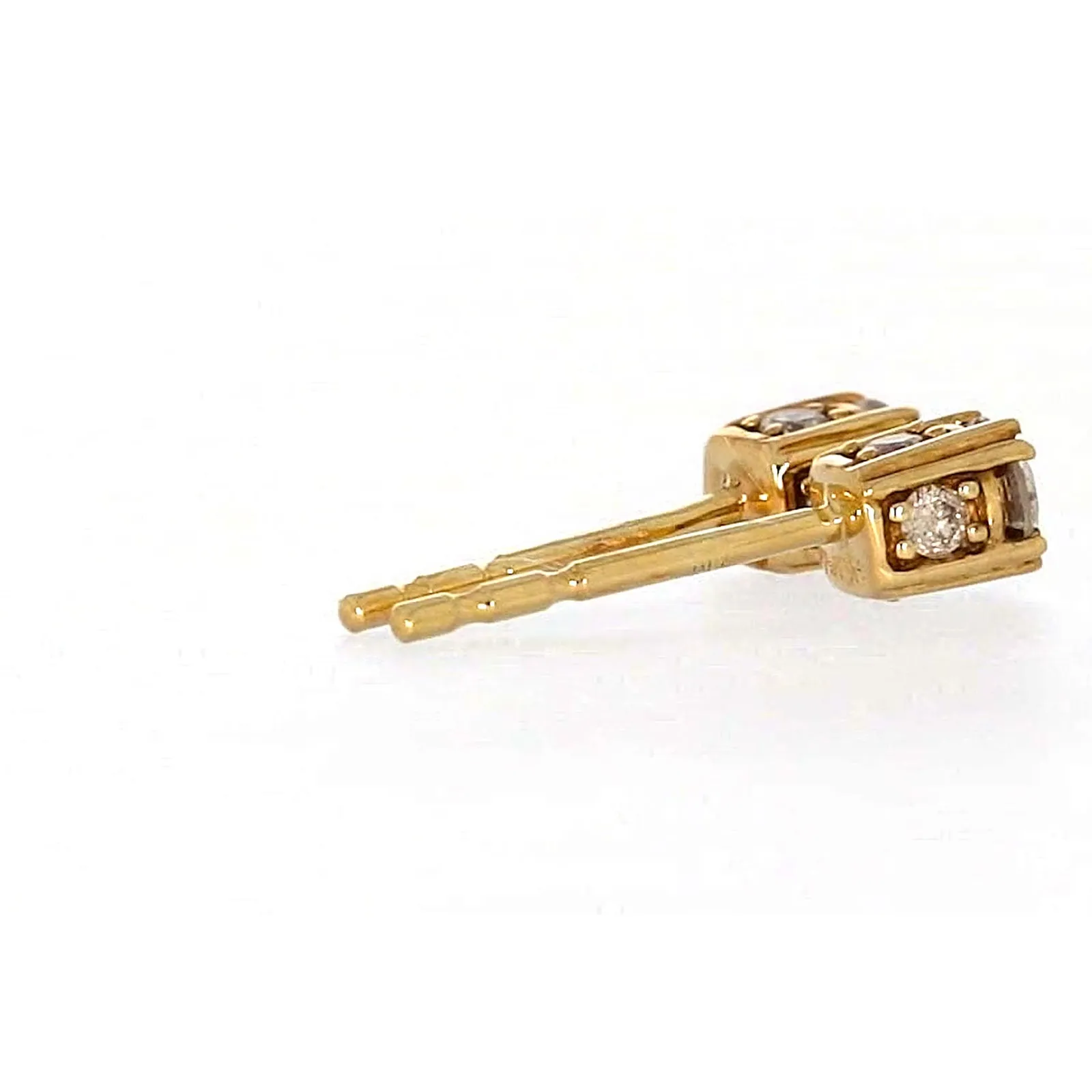 9ct Yellow Gold Round Brilliant Cut 1/4 Carat tw of Diamonds  Stud Earrings