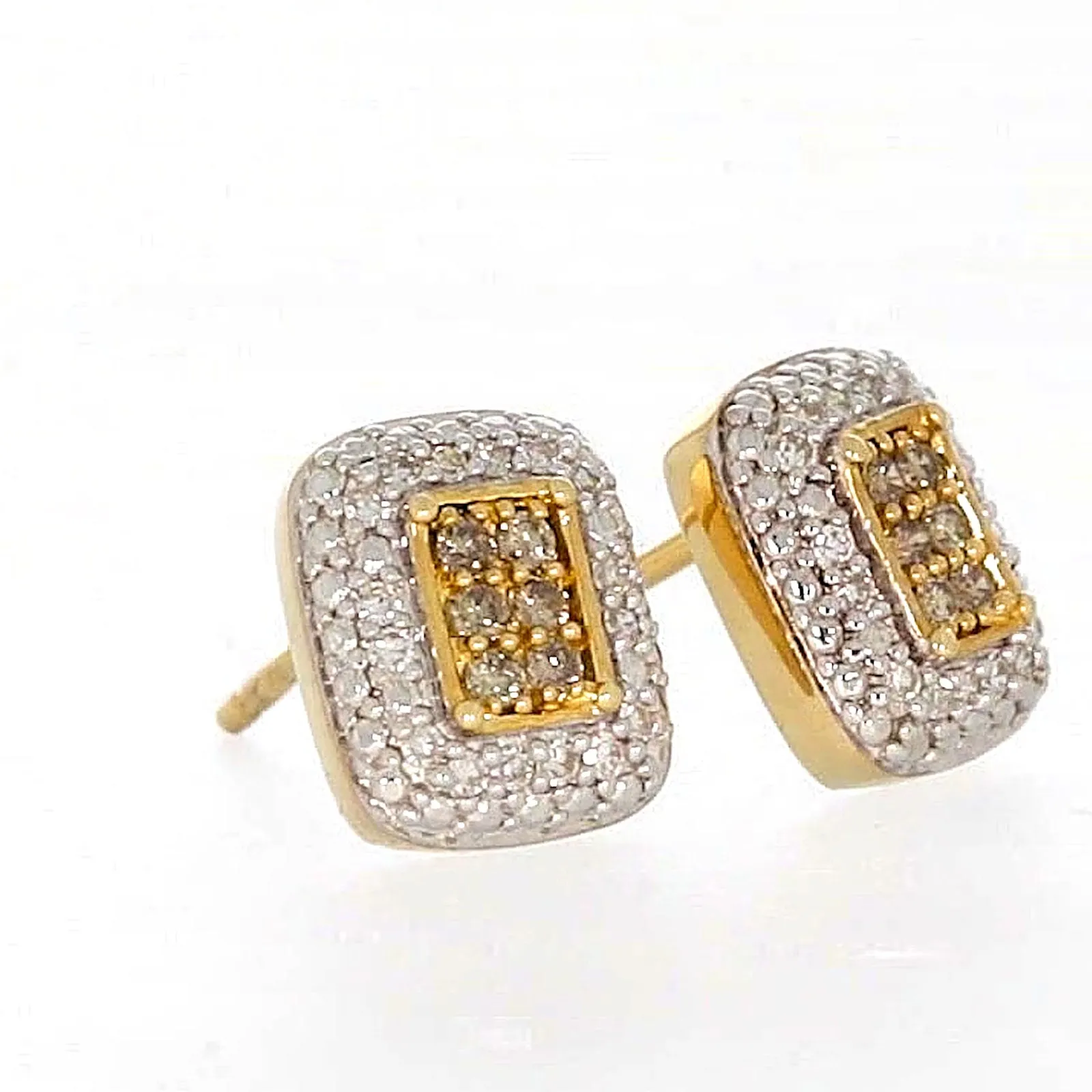 9ct Yellow Gold Round Brilliant Cut with 0.20 CARAT tw of Diamonds Stud Earrings