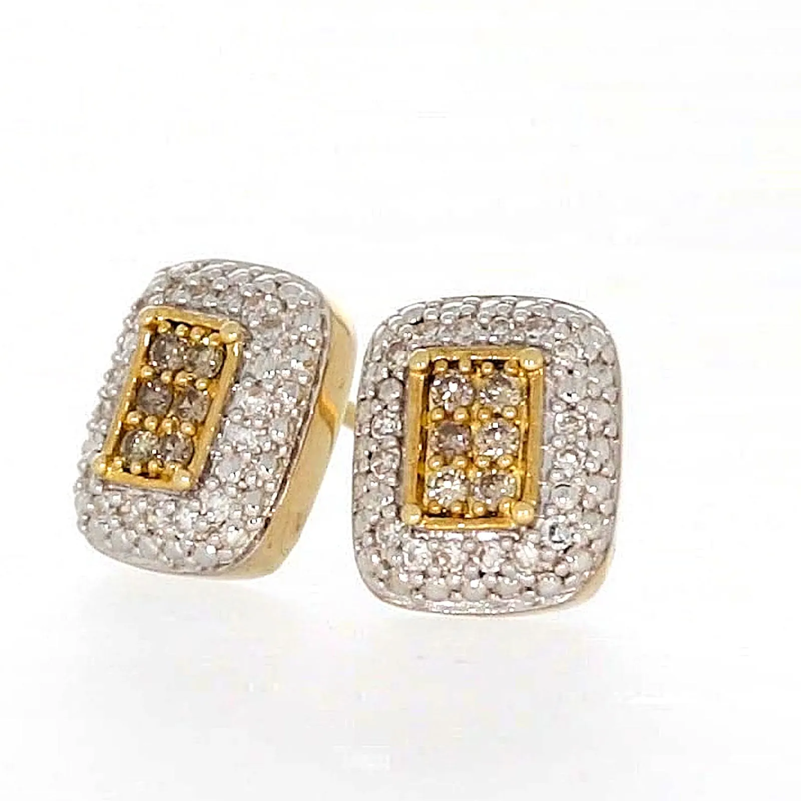 9ct Yellow Gold Round Brilliant Cut with 0.20 CARAT tw of Diamonds Stud Earrings
