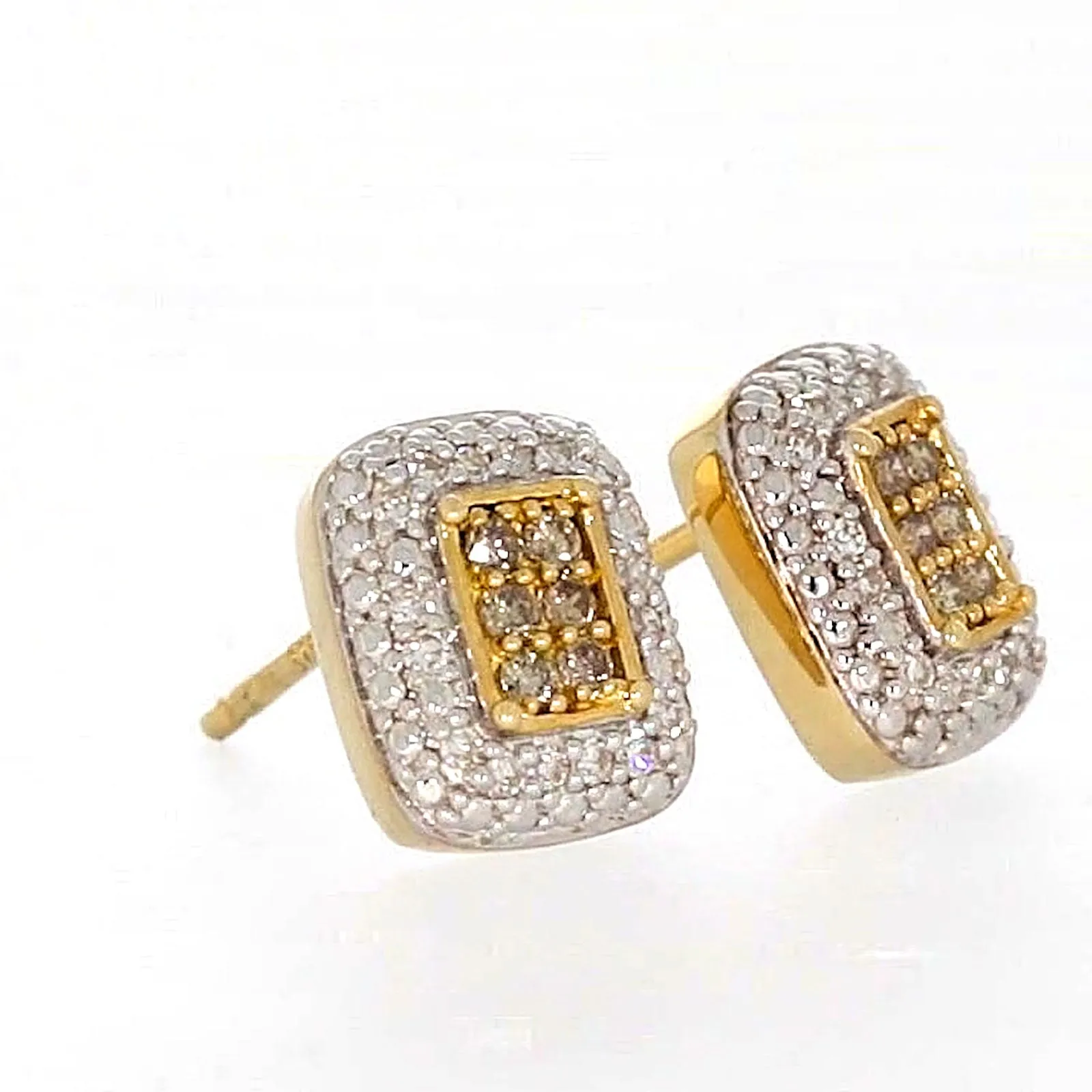 9ct Yellow Gold Round Brilliant Cut with 0.20 CARAT tw of Diamonds Stud Earrings