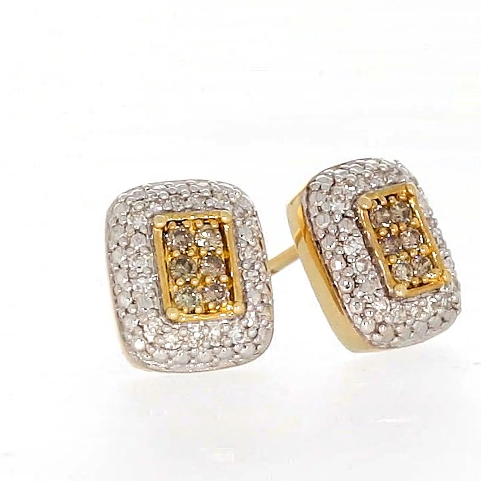 9ct Yellow Gold Round Brilliant Cut with 0.20 CARAT tw of Diamonds Stud Earrings