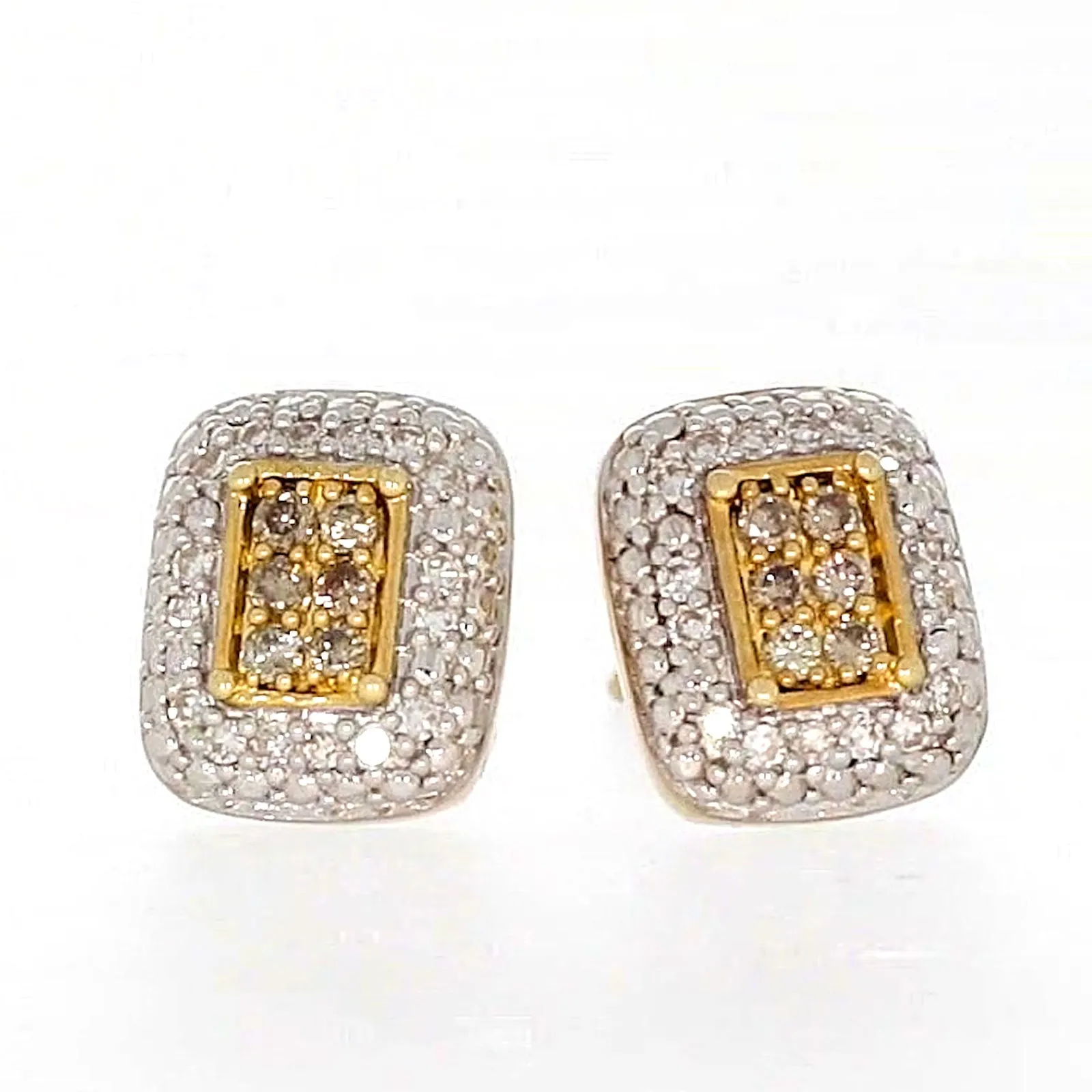 9ct Yellow Gold Round Brilliant Cut with 0.20 CARAT tw of Diamonds Stud Earrings