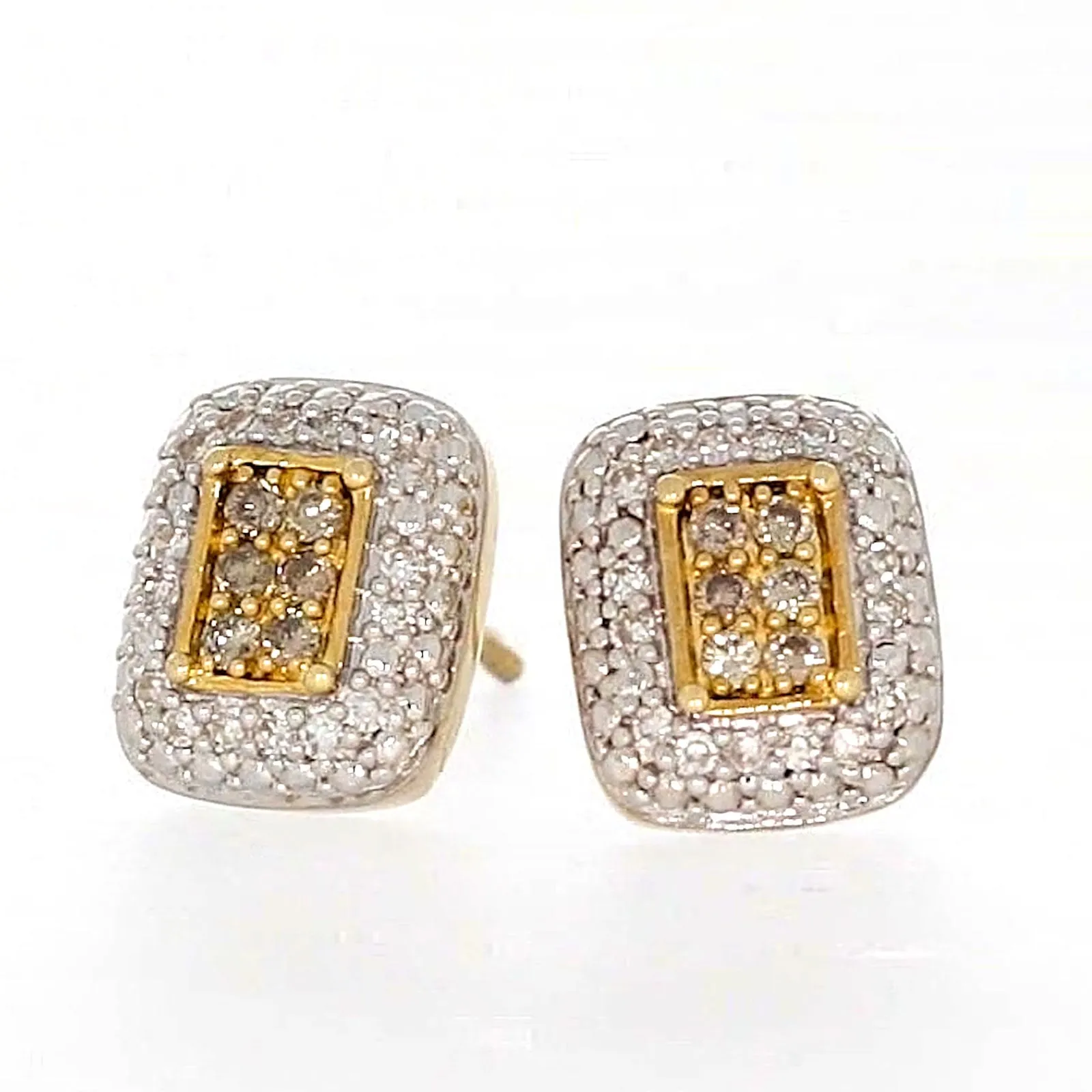 9ct Yellow Gold Round Brilliant Cut with 0.20 CARAT tw of Diamonds Stud Earrings