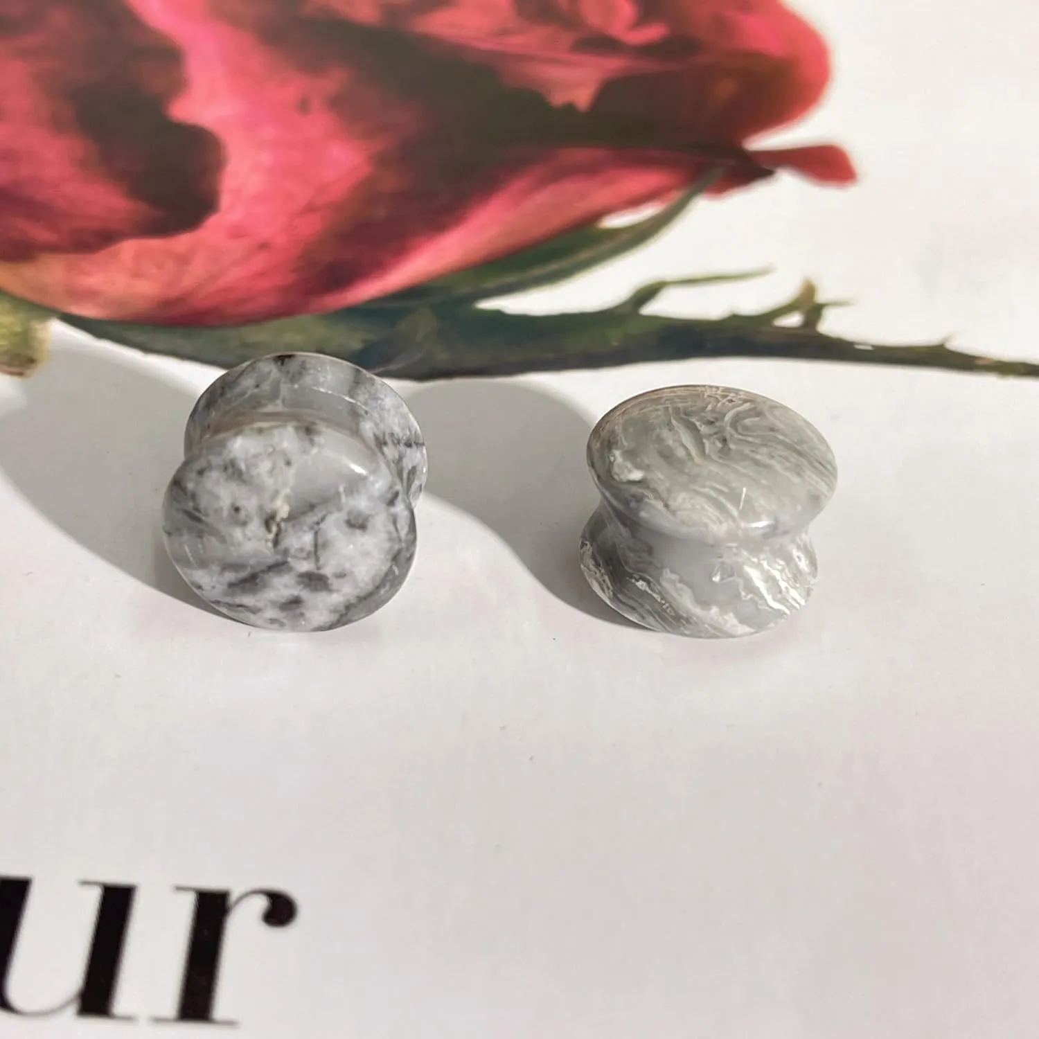 Agate Stone Ear Plugs Tunnels for Women Men Double Saddle Flared Expander Piercing Ears Gauge Plug Natural Organic Stones Stretcher Body Pierced Jewelry Gifts