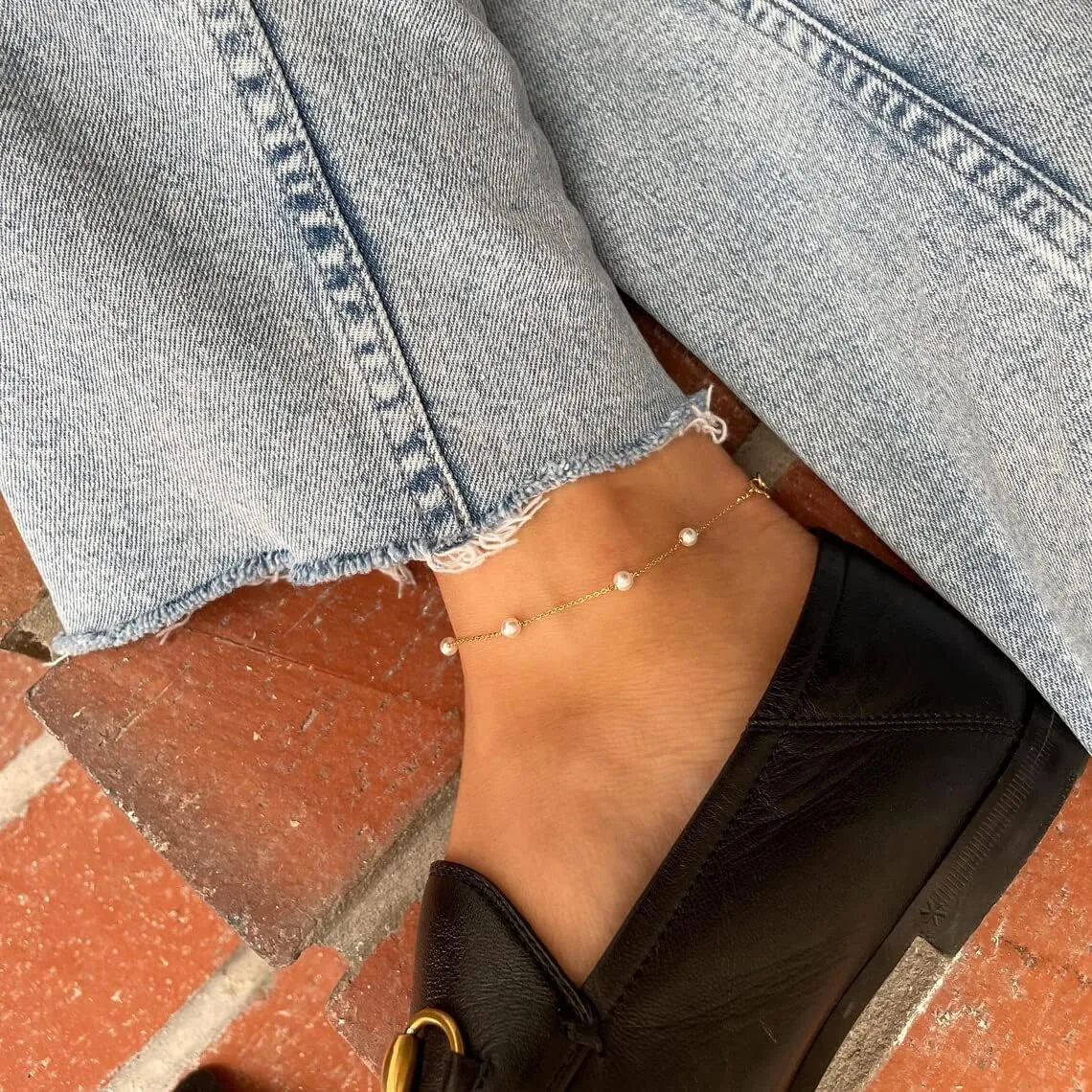 Ankle Bracelets for Women 18K Gold Plated Dainty Layering Anklets for Women Layered Twisted Rope Coin Chain Anklet Bracelets Waterproof Beach Summer Foot Jewelry