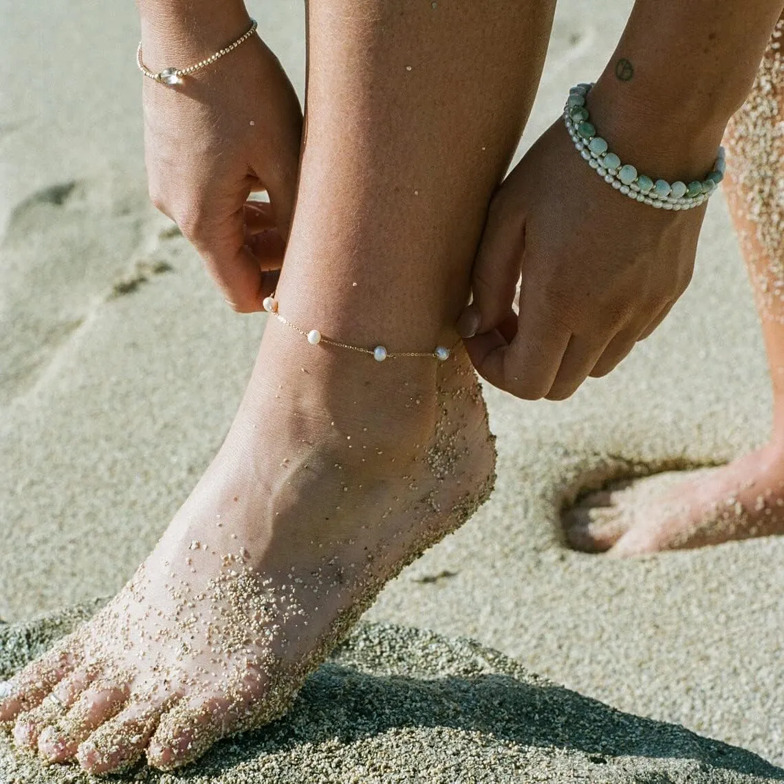 Ankle Bracelets for Women 18K Gold Plated Dainty Layering Anklets for Women Layered Twisted Rope Coin Chain Anklet Bracelets Waterproof Beach Summer Foot Jewelry