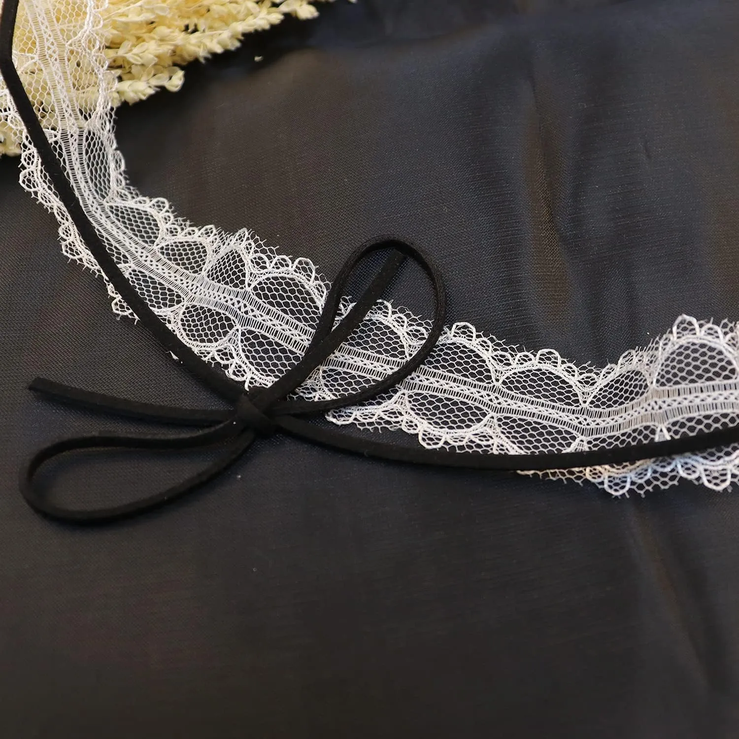Bethynas Gothic Sexy Lace Choker Necklace Vintage White Lace Bowknot Collar Neck Chain Bridal Weeding Party Pearl Neck Accessories Lolita Cosplay Costume Jewelry for Women