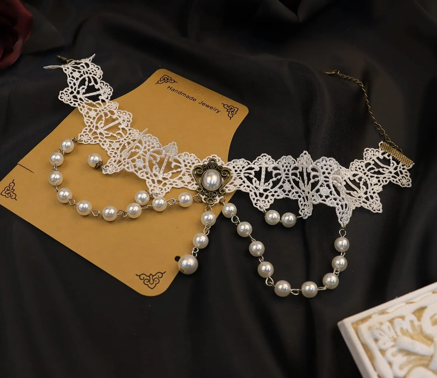 Bethynas Gothic White Lace Crystal Choker Necklace Vintage Gemstone Pendant Collar Neck Chain Bridal Weeding Party Pearl Neck Accessory Lolita Cosplay Costume Jewelry for Women