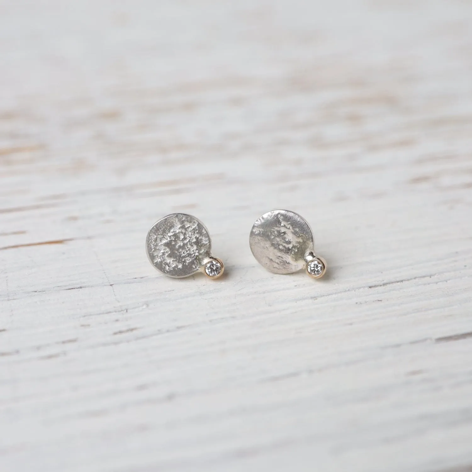 Dawn Studs - White Diamond
