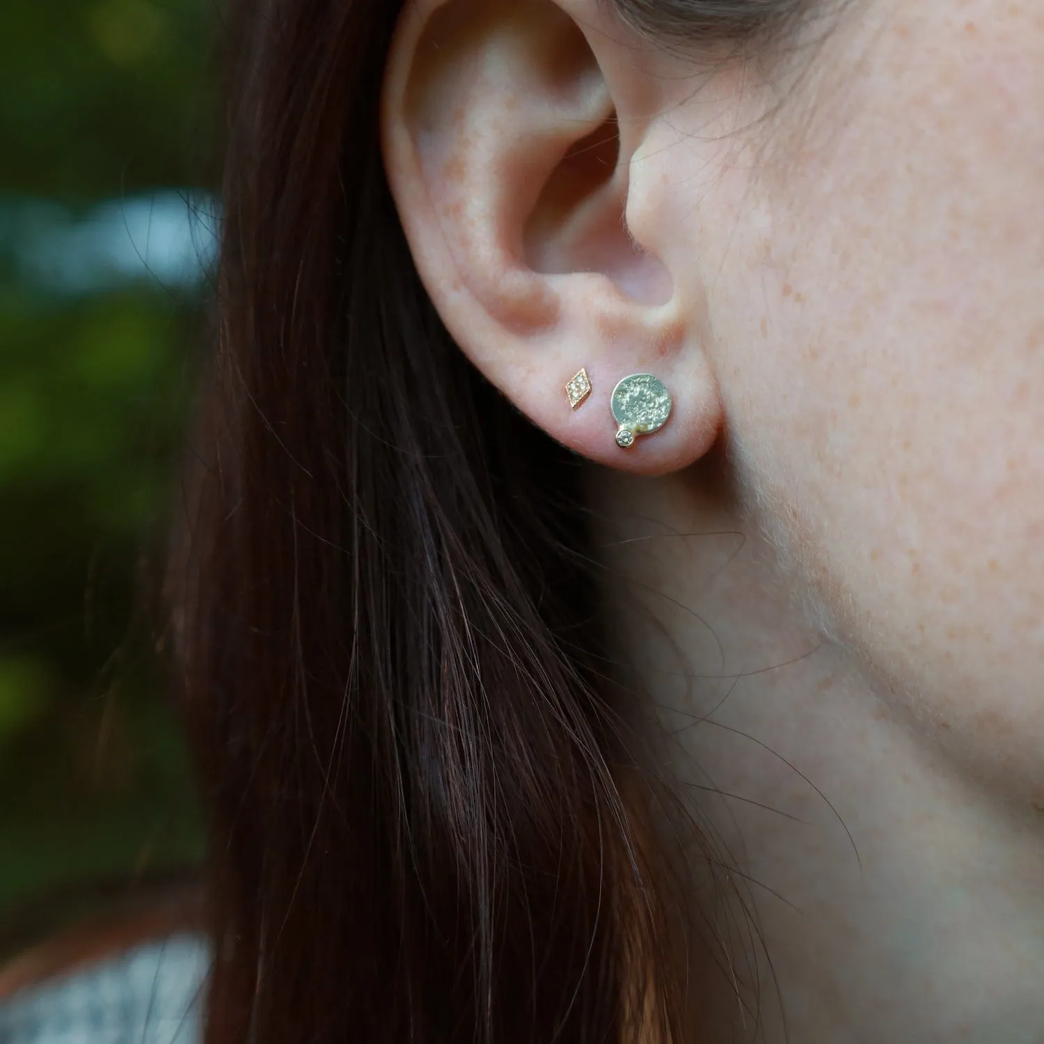 Dawn Studs - White Diamond
