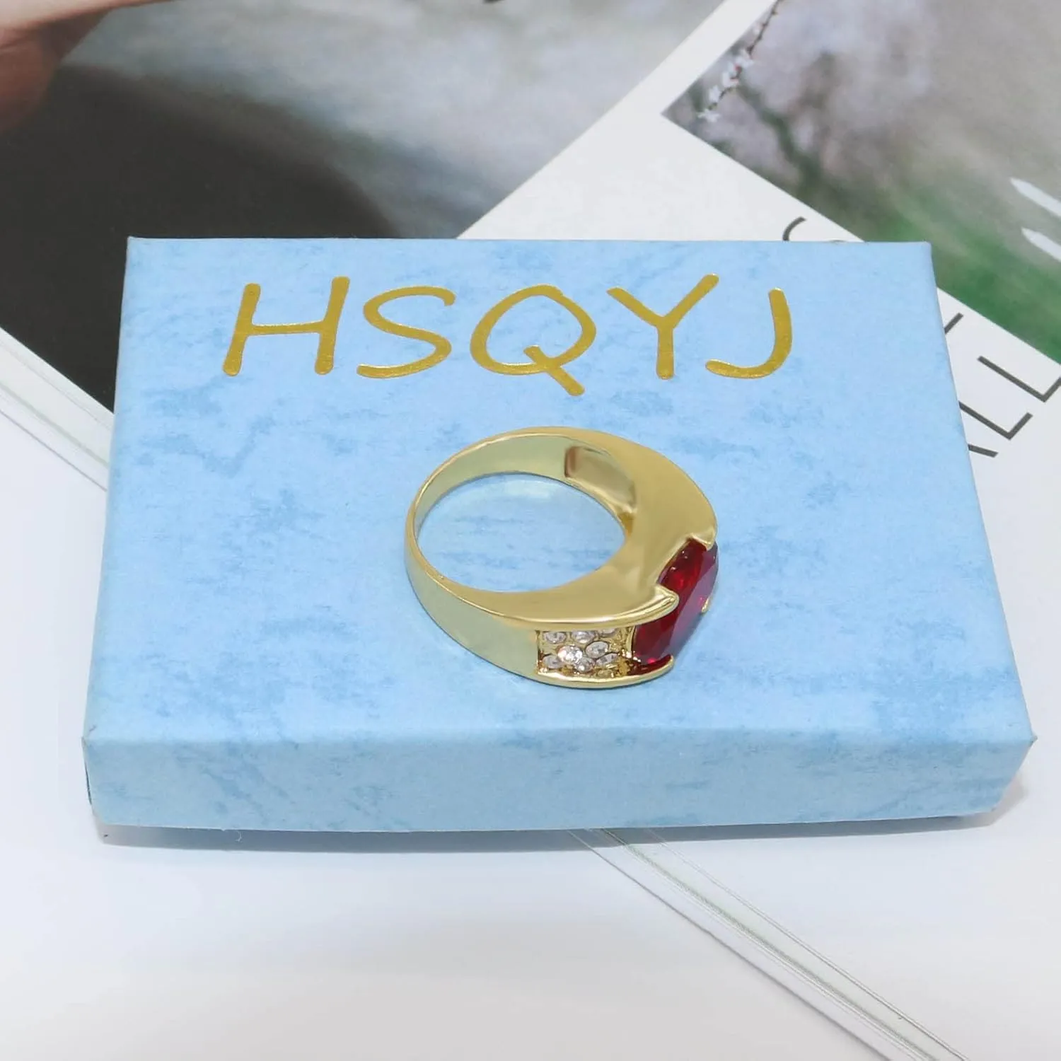 Fashion Red Oval Crystal Cocktail Statement Ring Geometry Zircon Engagement Wedding Bands Rings Luxury Jewelry for Women Gift Black Gold Plated