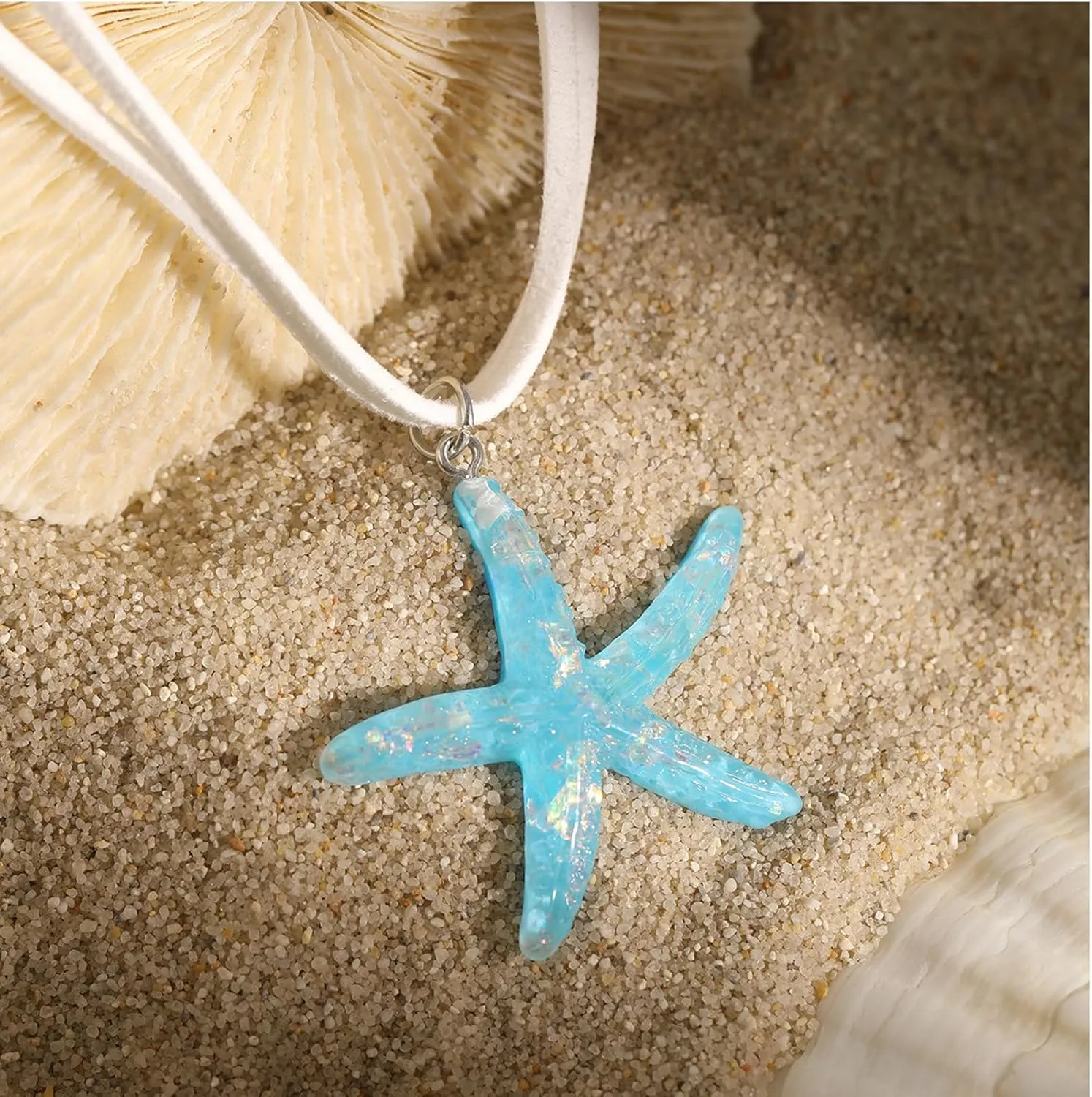 Frodete Starfish Necklace for Women Gold Shell Conch Starfish Necklaces Summer Beach Jewelry Outfits Accessories