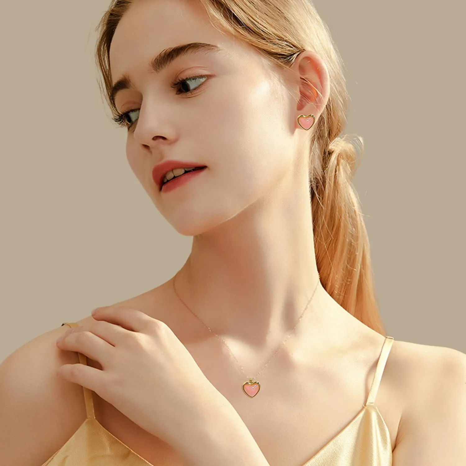 Gifts for Women Heart Necklace Carnelian Crystal Heart Necklace for Women Gifts Valentines Day Gifts for her