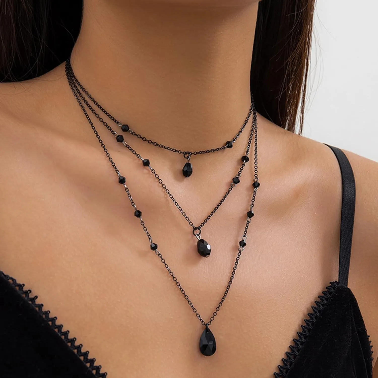 Gothic Blood Drop Necklace Red Crystal Teardrop Necklace Goth Vintage Black Y Necklace Punk Style Y2K Choker Necklace Halloween Necklace Gothic Jewelry Halloween Cosplay Party Jewelry for Women