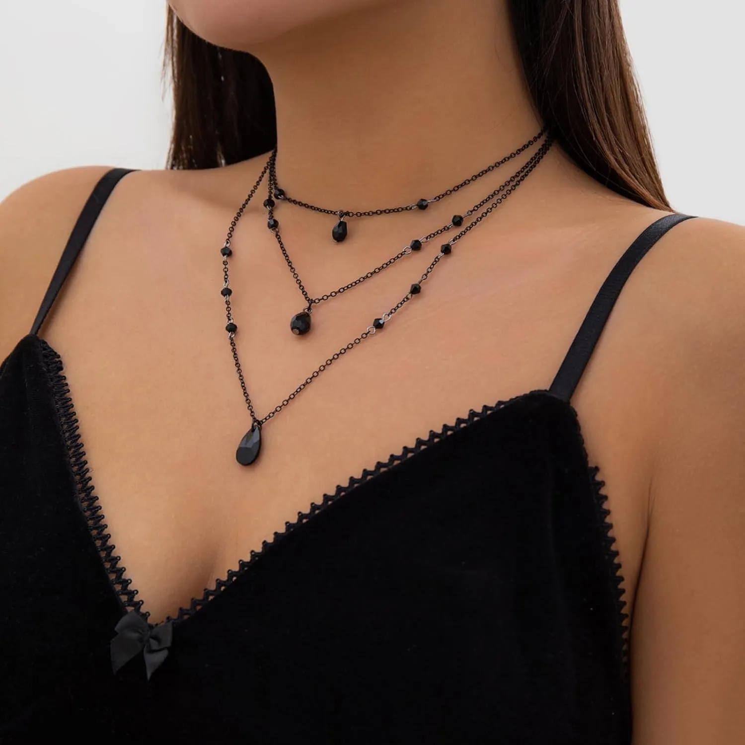 Gothic Blood Drop Necklace Red Crystal Teardrop Necklace Goth Vintage Black Y Necklace Punk Style Y2K Choker Necklace Halloween Necklace Gothic Jewelry Halloween Cosplay Party Jewelry for Women