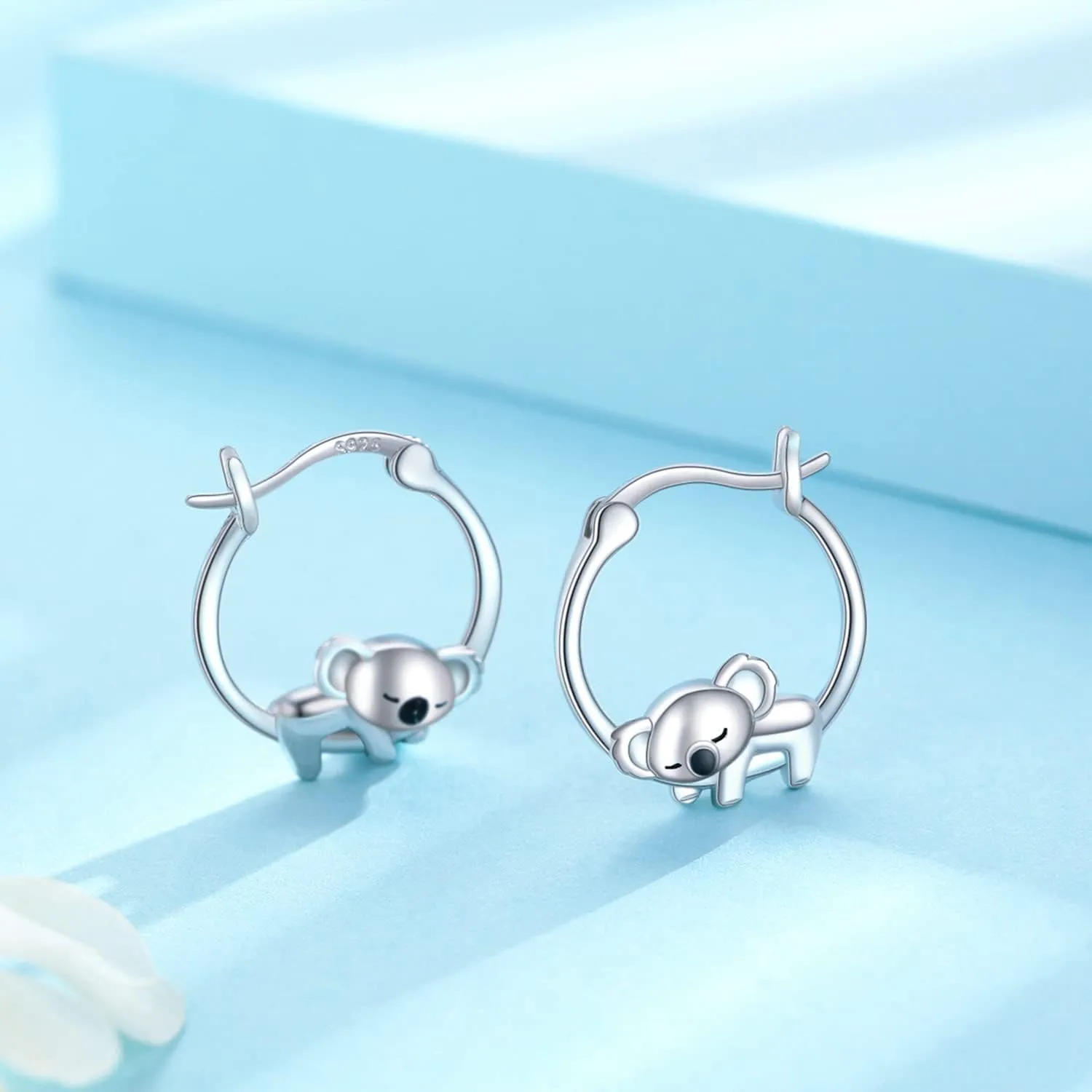 Hypoallergenic Panda/Unicorn/Hummingbird/Dolphin Hoop Earrings for Women 925 Sterling Silver Animal Huggie Hoop Earrings Jewelry Gifts for Sensitive Ears
