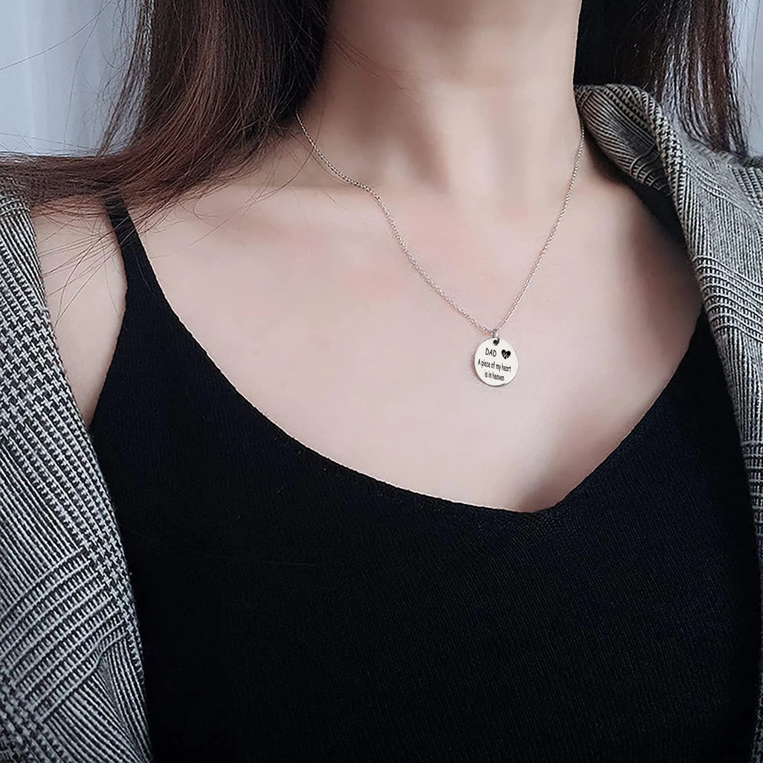 In Memory of Mom Dad Memorial Necklace for Loss of Mother Dad Grandma Grandpa Hushband Brother Sister loss of loved one Memorial Gifts Custom Name Jewelry Sympathy Remembrance Pendant