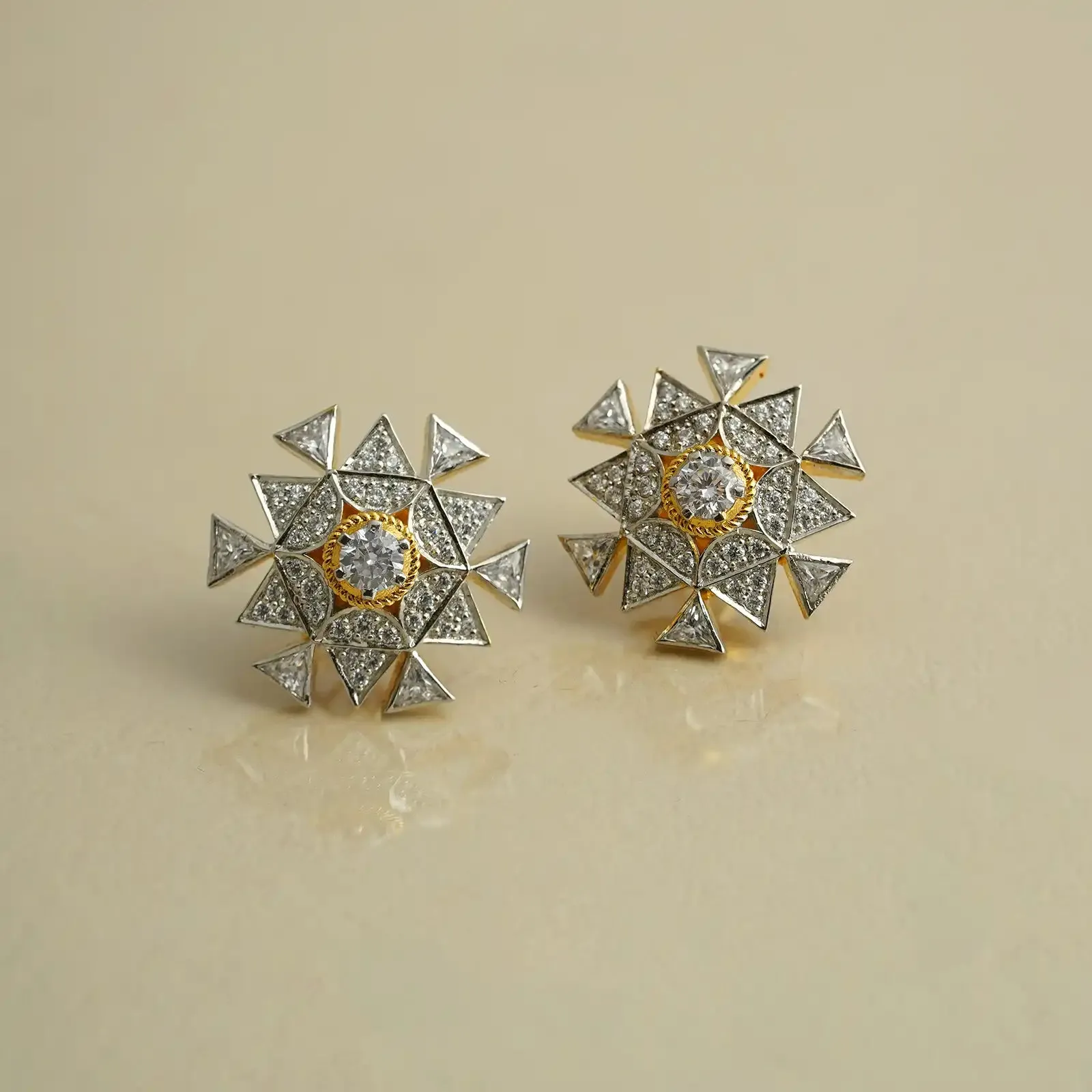 Kayan Studs