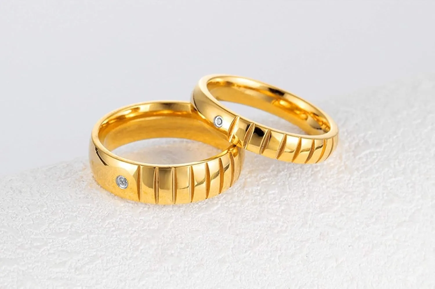 KnSam Couple Ring Stainless Steel Smooth Groove White Cz Gold Anniversary Ring