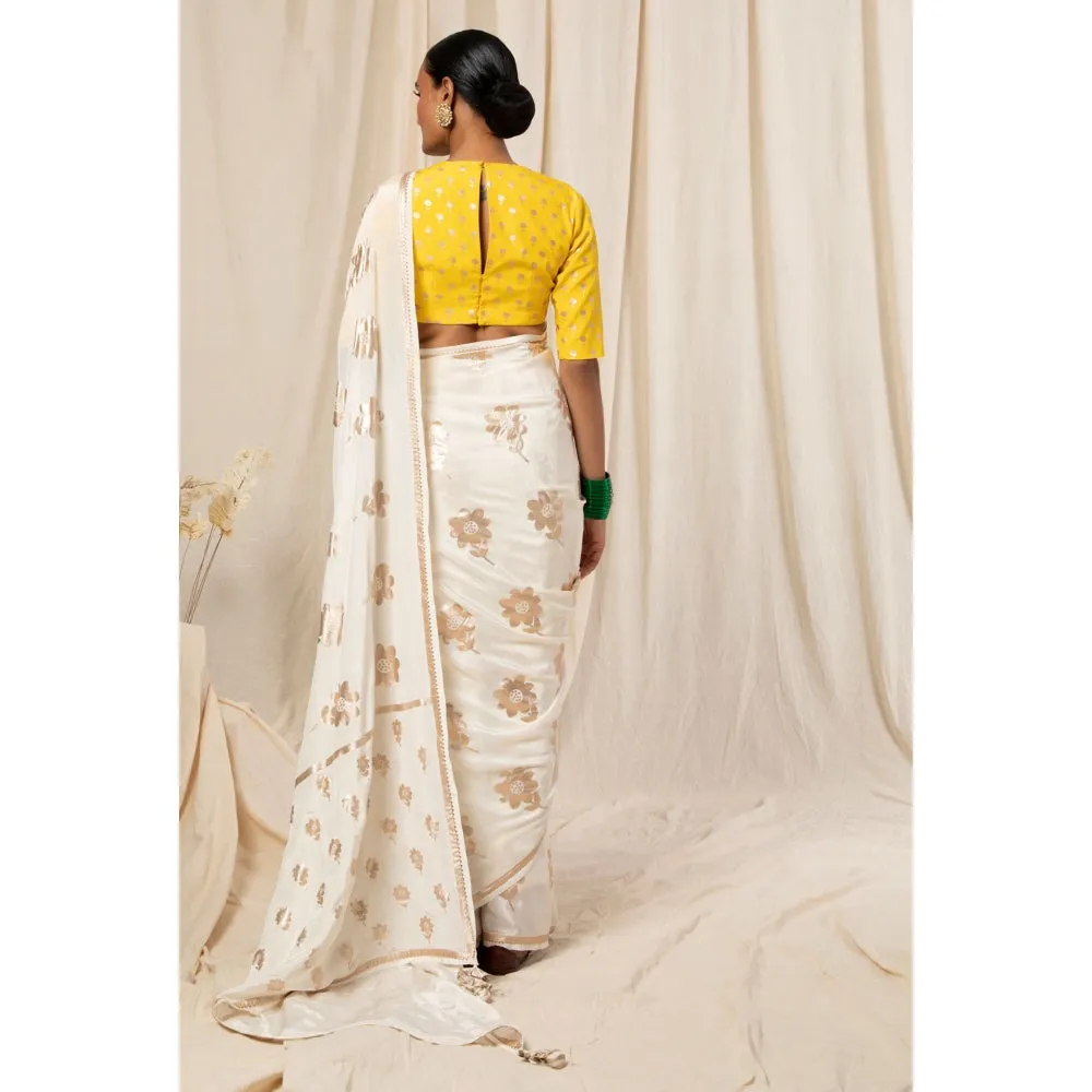 Masaba Ivory Oversized 70'S Flower Saree with Unstitched Blouse