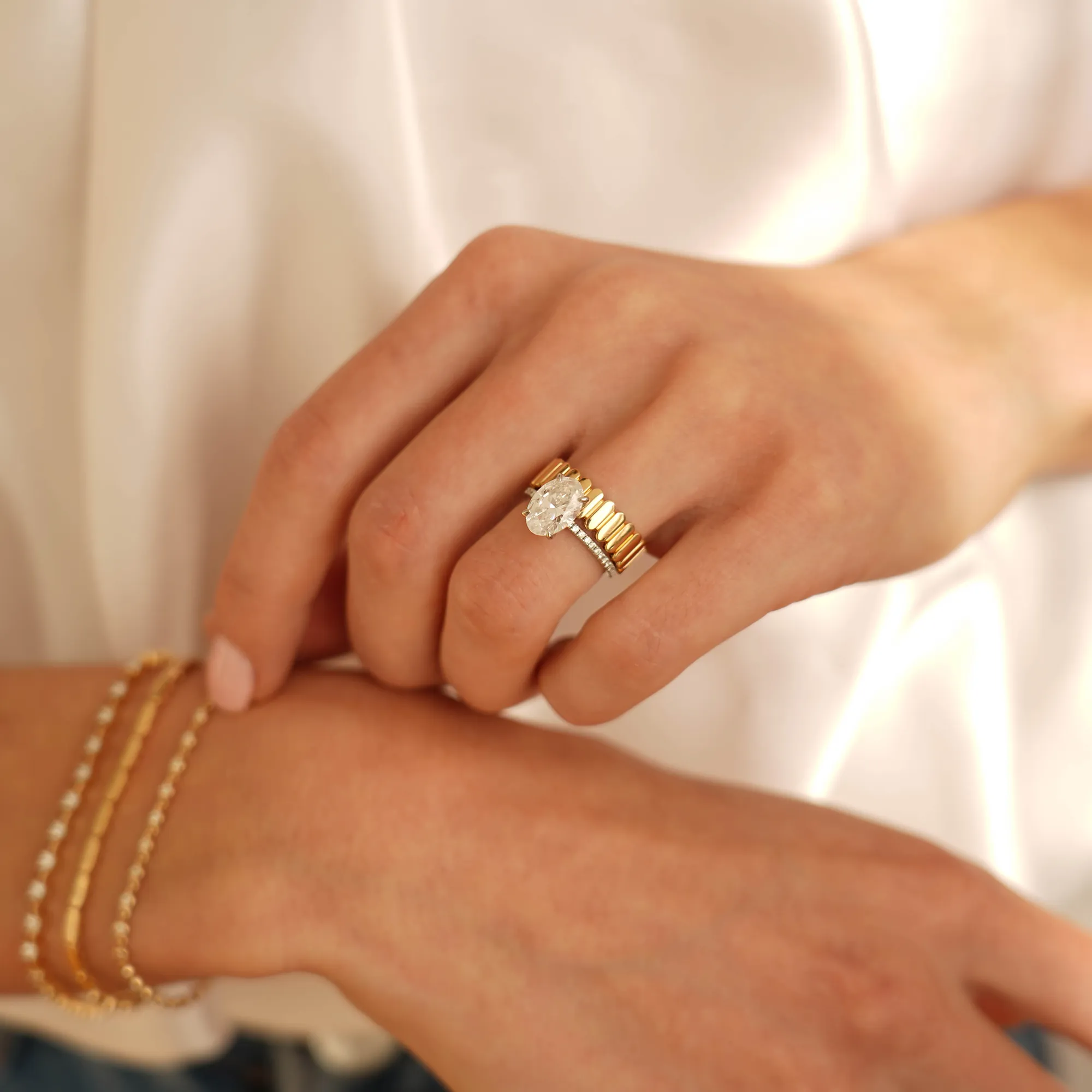 Melody Eden Vertical Gold Bar Ring