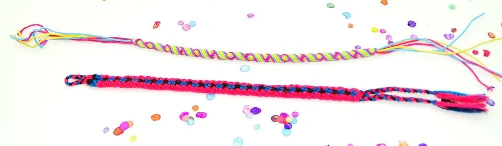 Mexican Friendship Bracelet Set in Red & Green