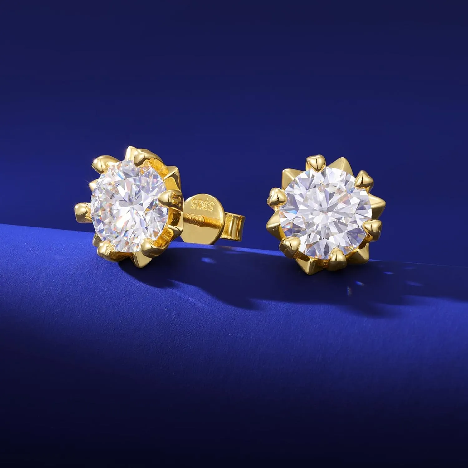 Moissanite Snowflake Stud Earrings Screw Back for Women 0.6-2.0ct 4-8mm 18K White/Gold Plated 925 Sterling Silver D Color VVS1 Clarity Moissanite Heart Earrings