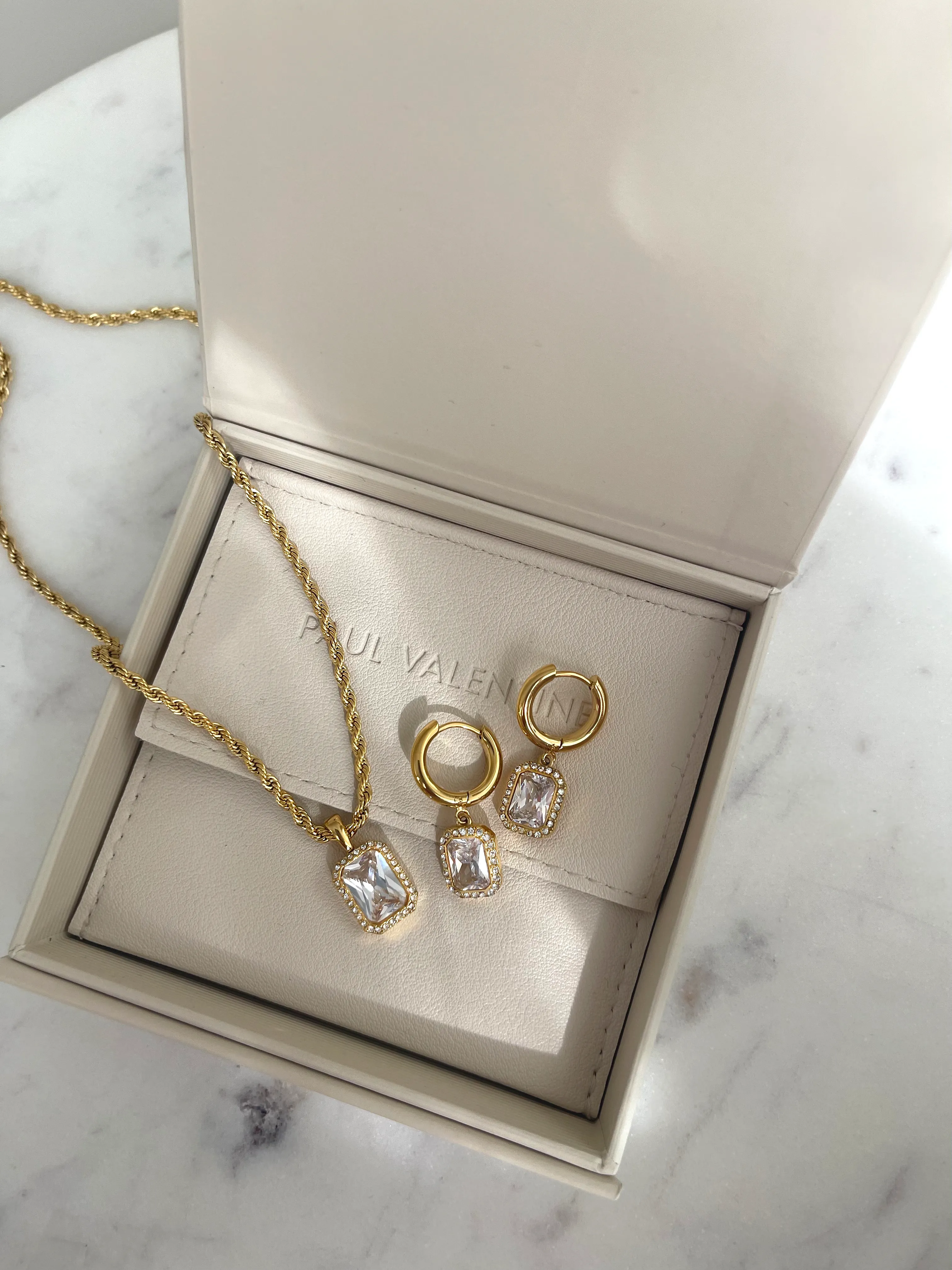 Pavé Emerald Necklace 14K Gold Plated