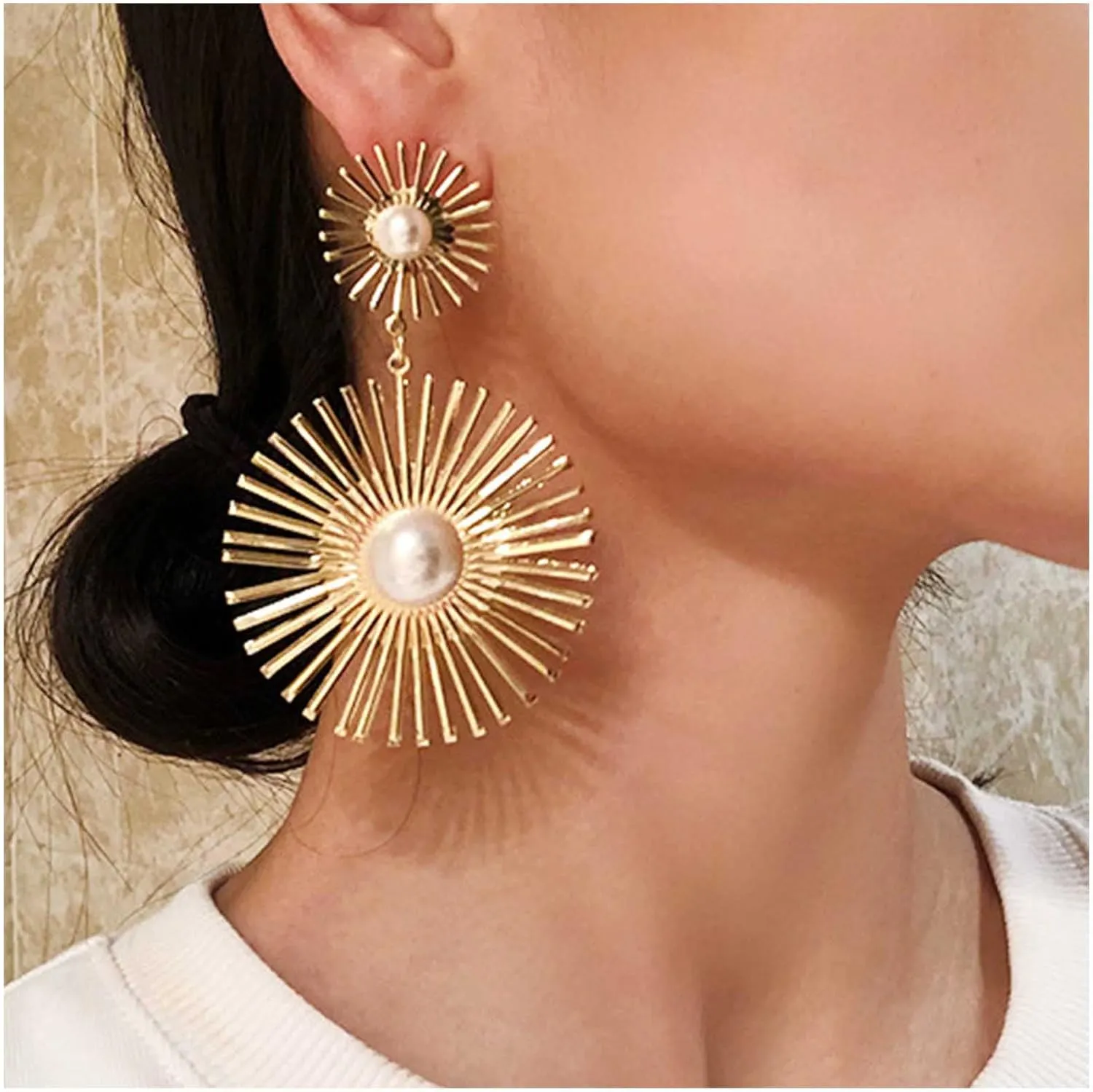 Punk Large Sunburst Studs Earrings Gold Pearl Sun Dangle Earrings Big Sun Ray Earrings Retro Personalized Statement Drop Earrings Jewelry for Women