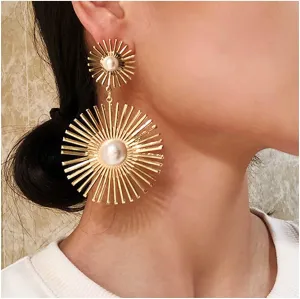 Punk Large Sunburst Studs Earrings Gold Pearl Sun Dangle Earrings Big Sun Ray Earrings Retro Personalized Statement Drop Earrings Jewelry for Women
