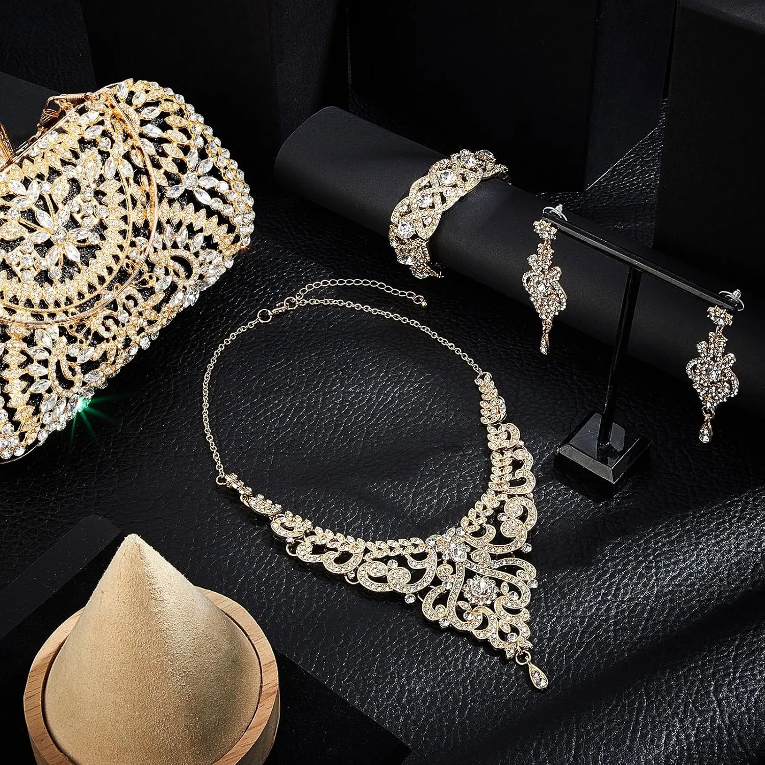Quelay 4 Pcs Purse Rhinestone Jewelry Set Evening Clutch Bag Bling Crystal Necklace Dangle Earrings Bracelets Accessories
