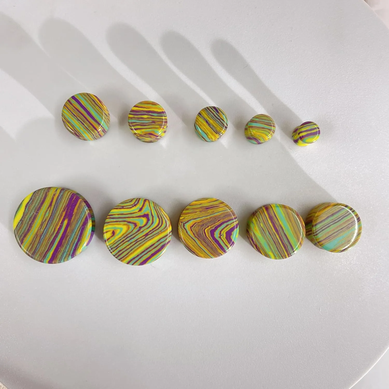 Rainbow Stone Double Flare Ear Plugs Tunnels Natural Organic Stones Expander Ears Piercing Stretcher Gauge Plug for Women Men Fashion Body Jewelry