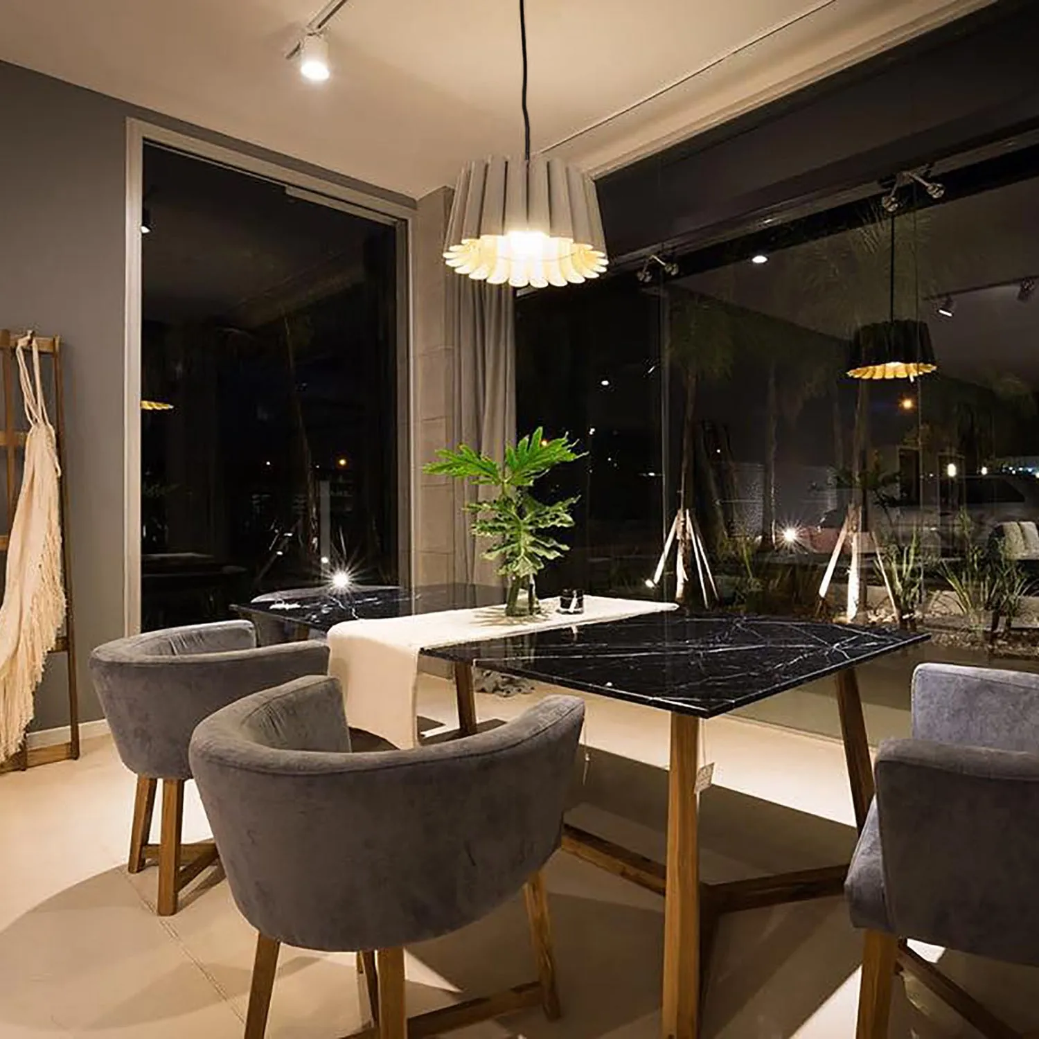 Renata Pendant Light