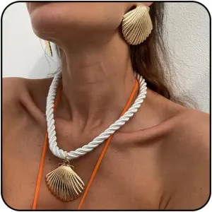Shell Necklaces for Women Gold Seashell Earrings Set Big Seashell Jewelry Summer Beachy Necklace Beach Jewelry