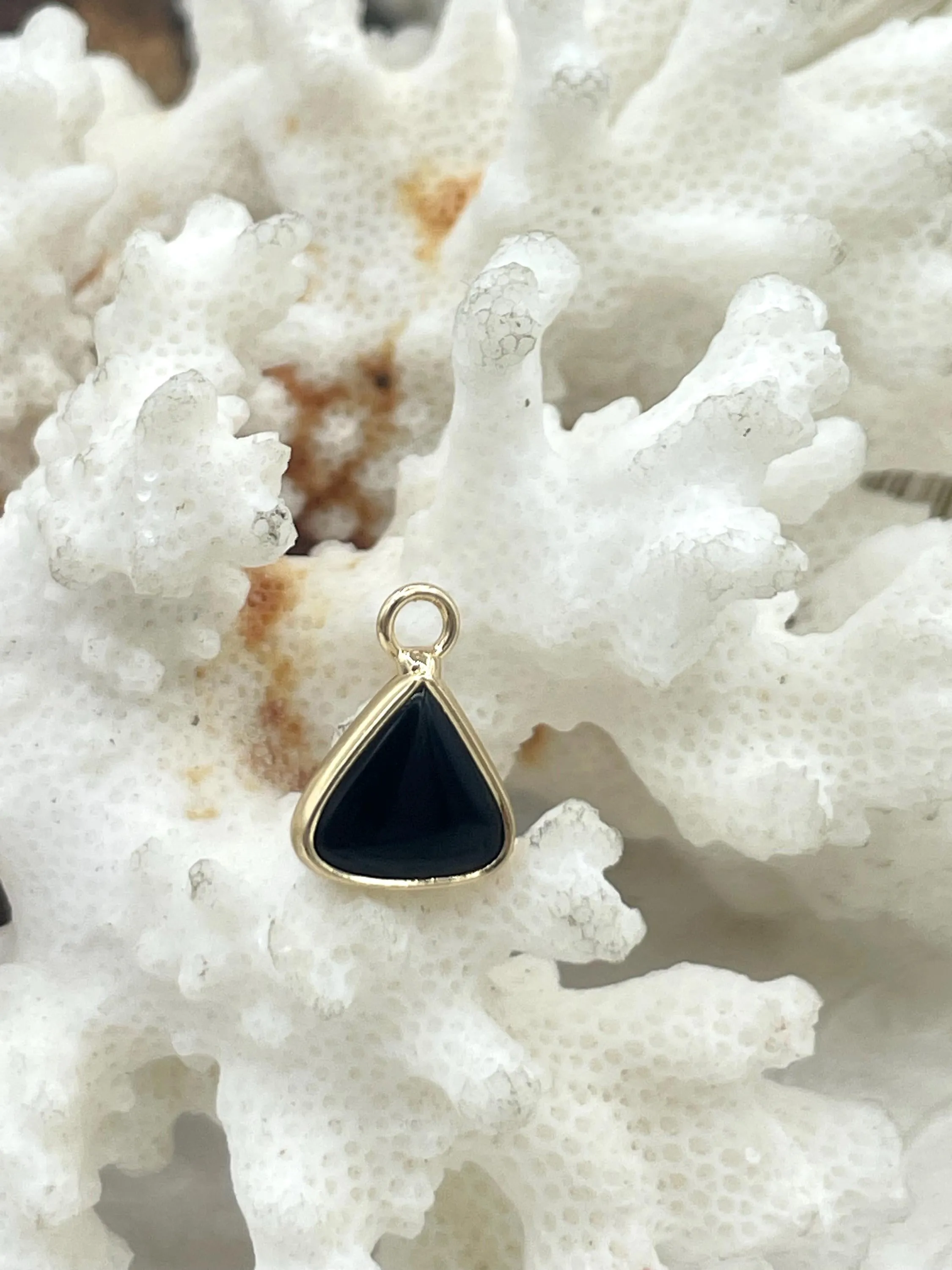 Small Triangle Shaped Natural Stone Pendants Gold Soldered, Natural Stone Pendants, will come in a variety of patterns, 4 colors, Fast Ship
