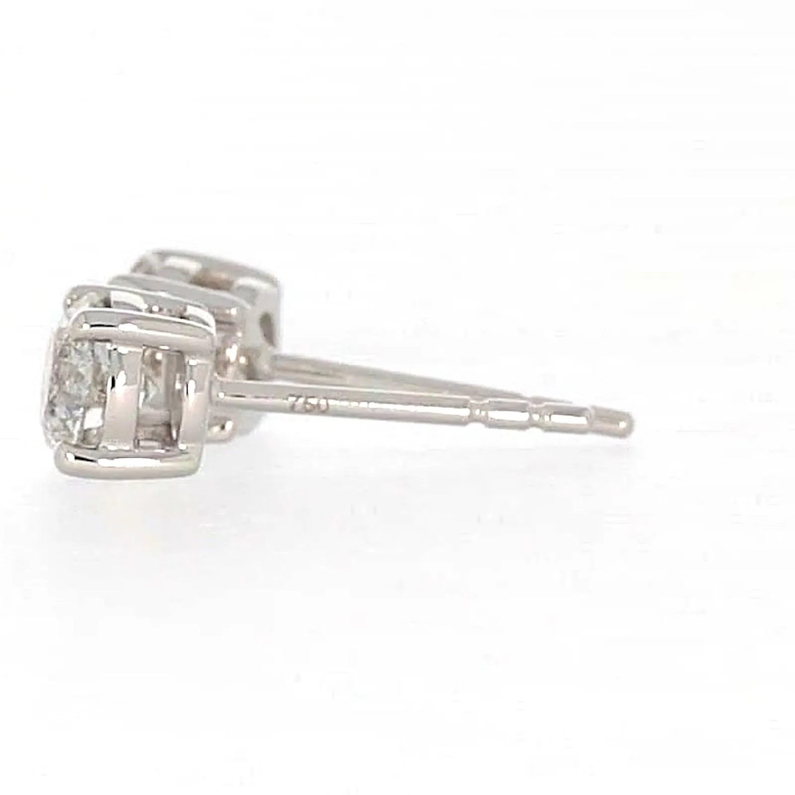 Solitaire 18ct White Gold Round Brilliant Cut with 1 CARAT tw of Diamonds Stud Earrings