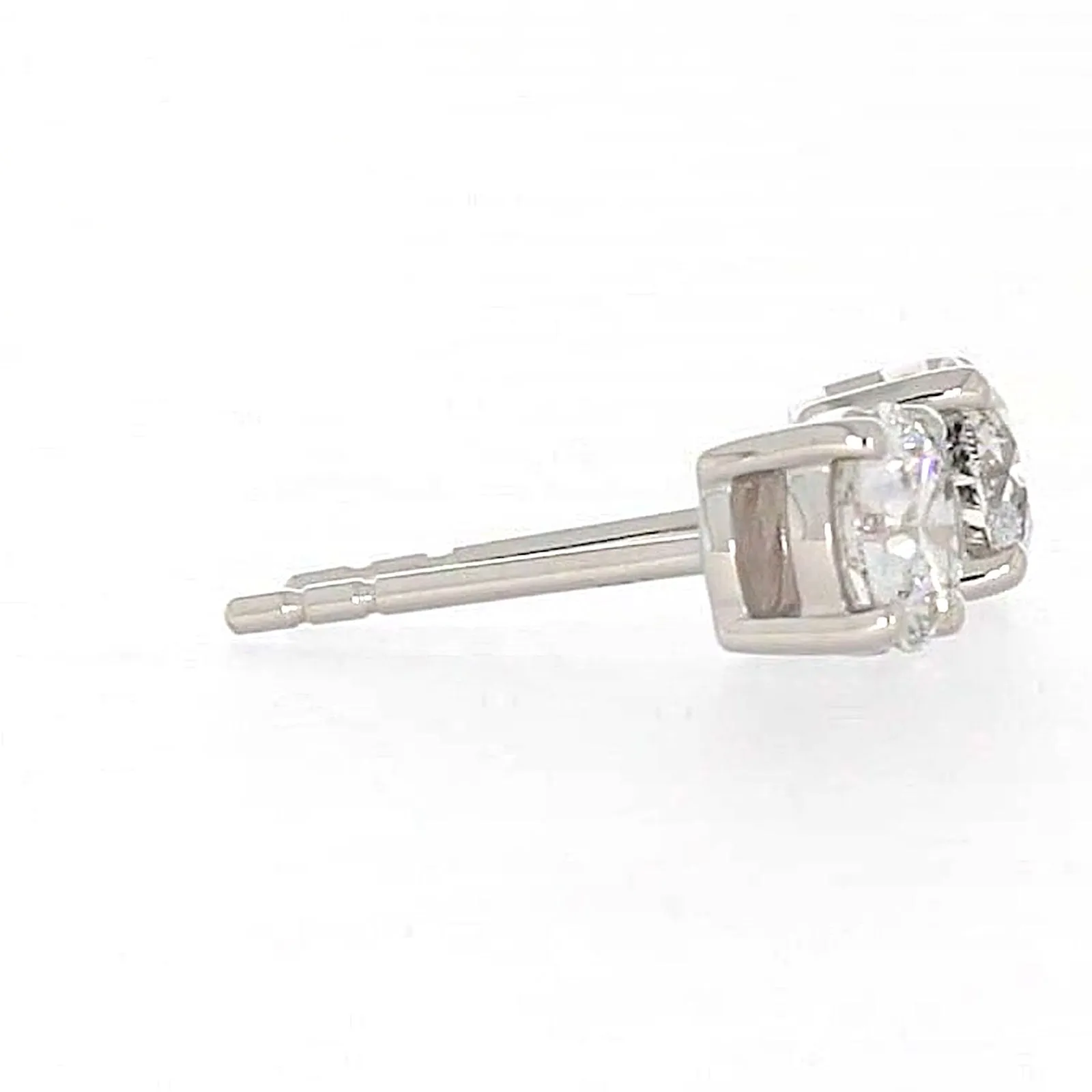 Solitaire 18ct White Gold Round Brilliant Cut with 1 CARAT tw of Diamonds Stud Earrings