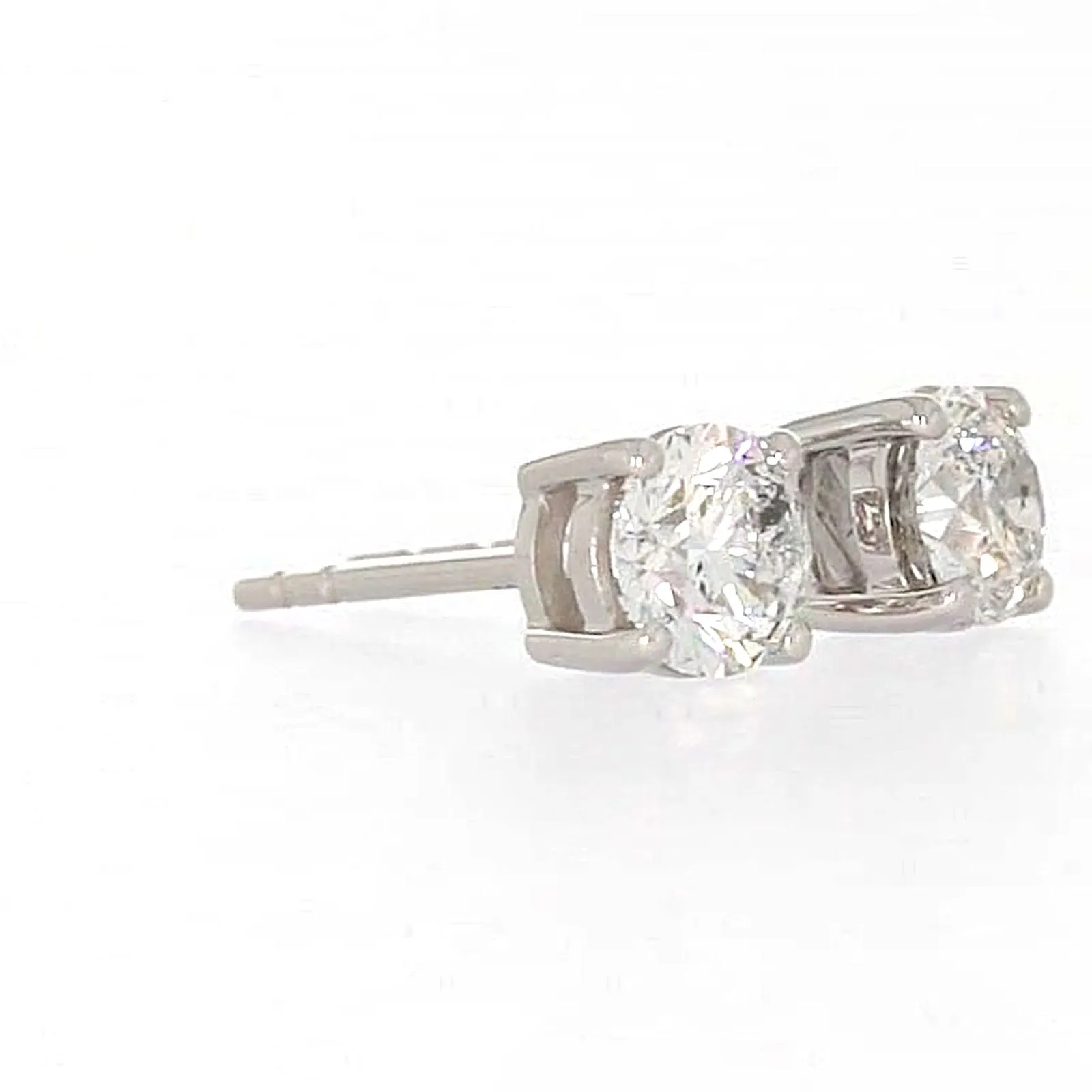 Solitaire 18ct White Gold Round Brilliant Cut with 1 CARAT tw of Diamonds Stud Earrings
