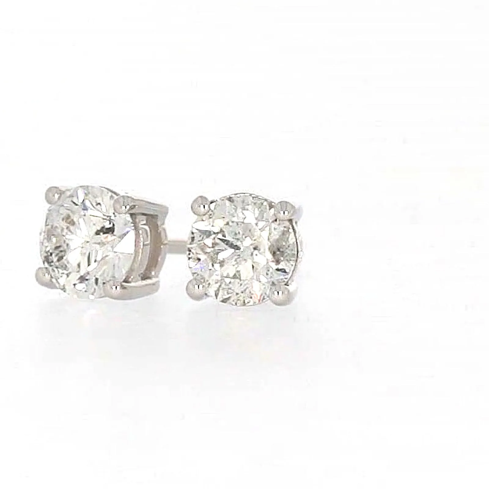 Solitaire 18ct White Gold Round Brilliant Cut with 1 CARAT tw of Diamonds Stud Earrings