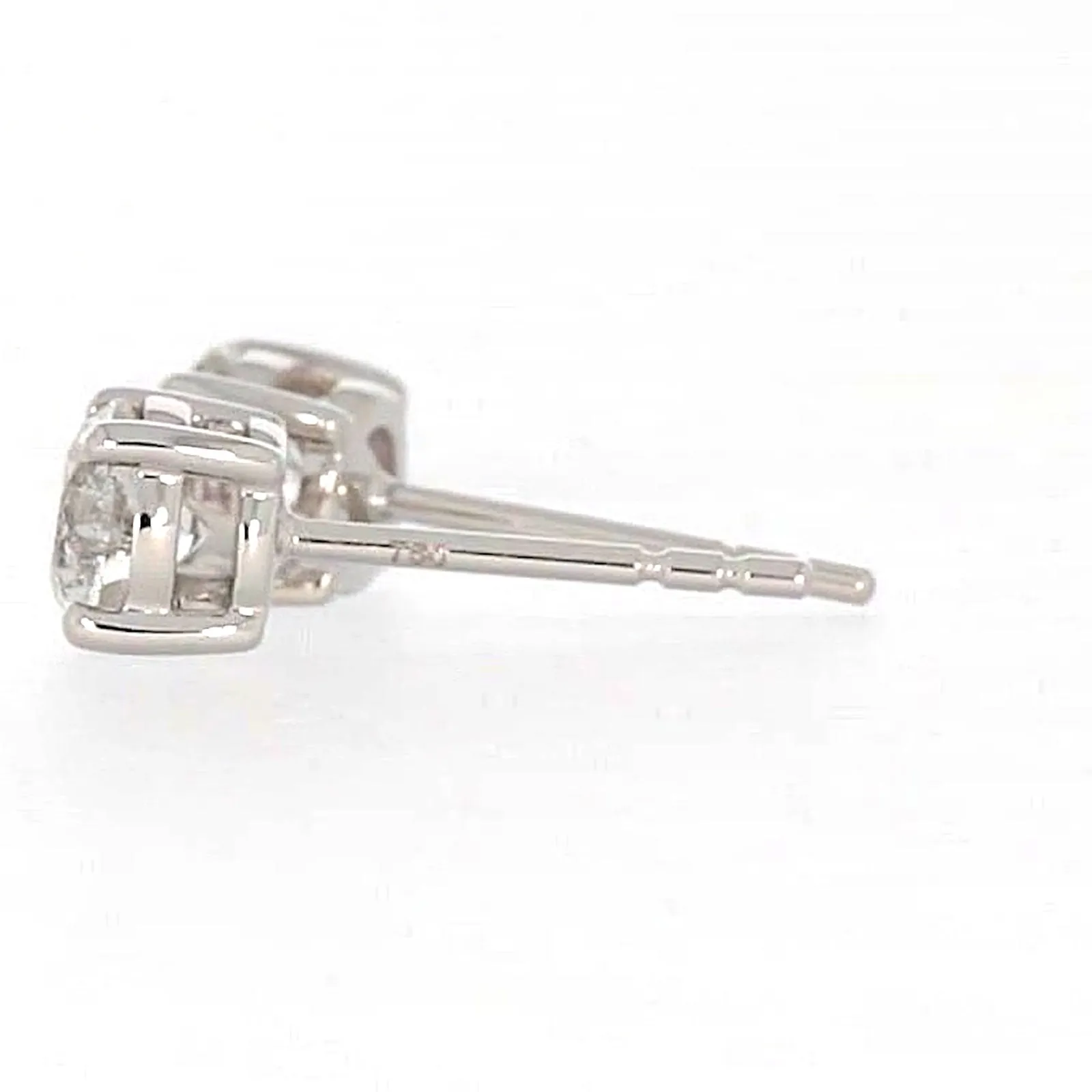 Solitaire 18ct White Gold Round Brilliant Cut with 1 CARAT tw of Diamonds Stud Earrings