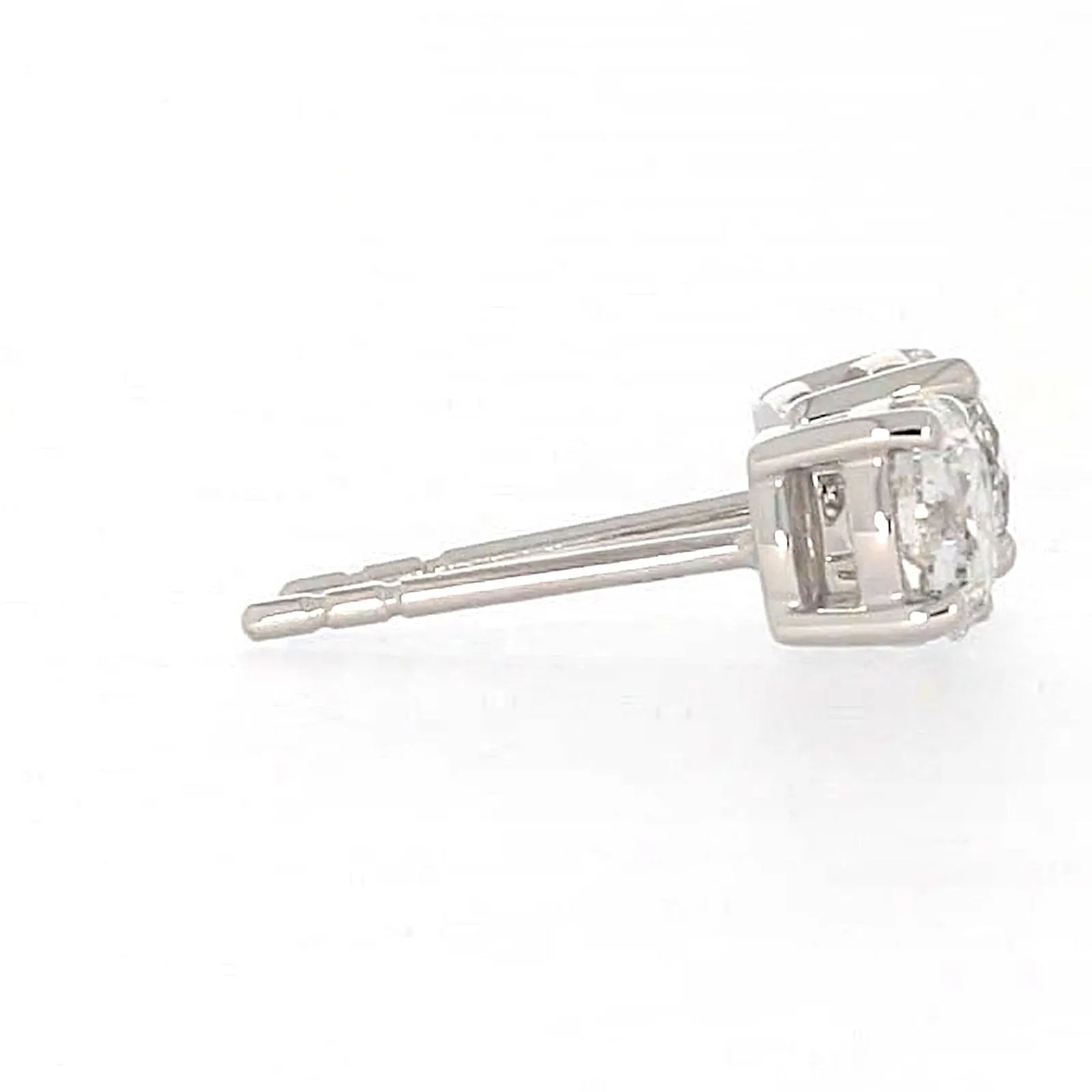 Solitaire 18ct White Gold Round Brilliant Cut with 1 CARAT tw of Diamonds Stud Earrings
