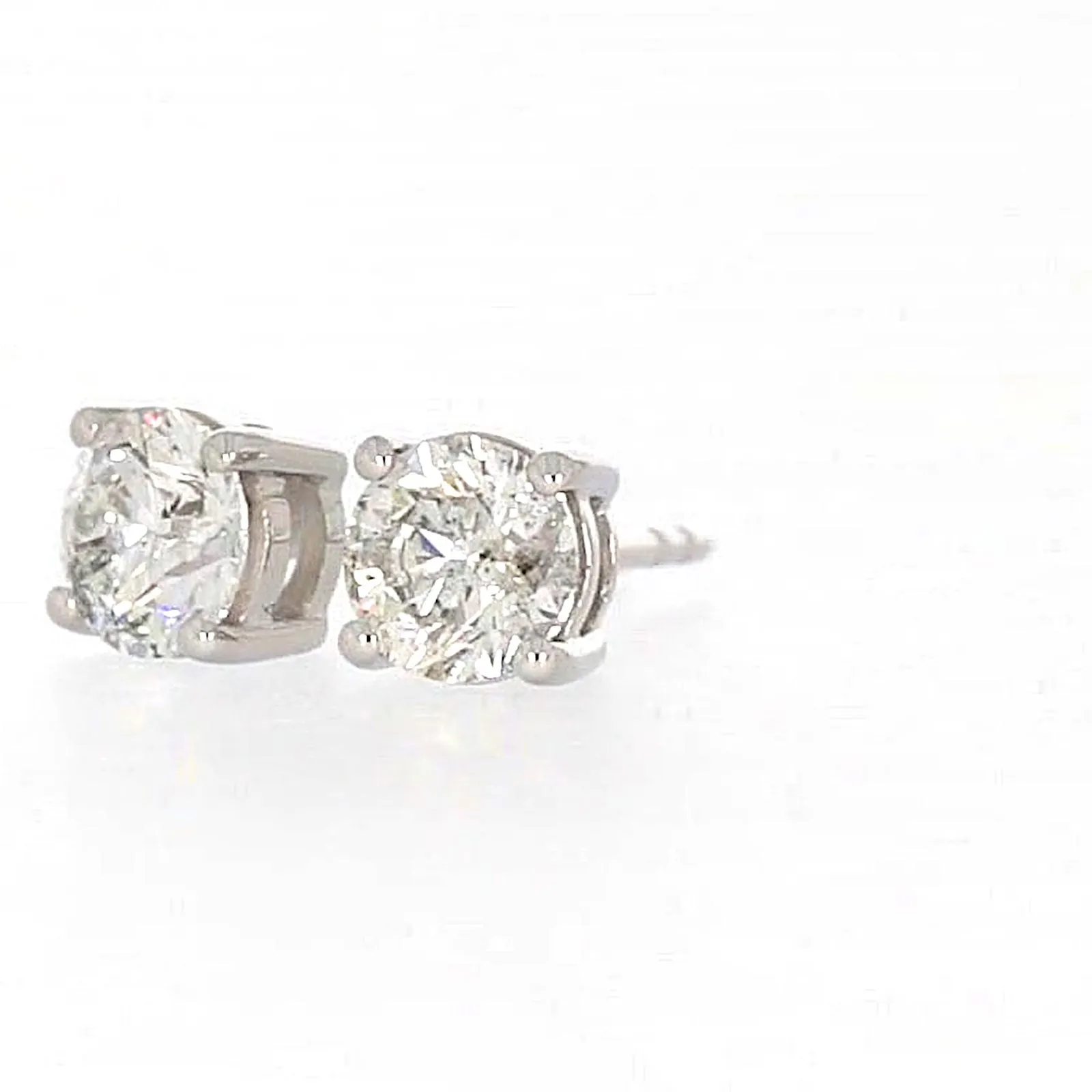 Solitaire 18ct White Gold Round Brilliant Cut with 1 CARAT tw of Diamonds Stud Earrings