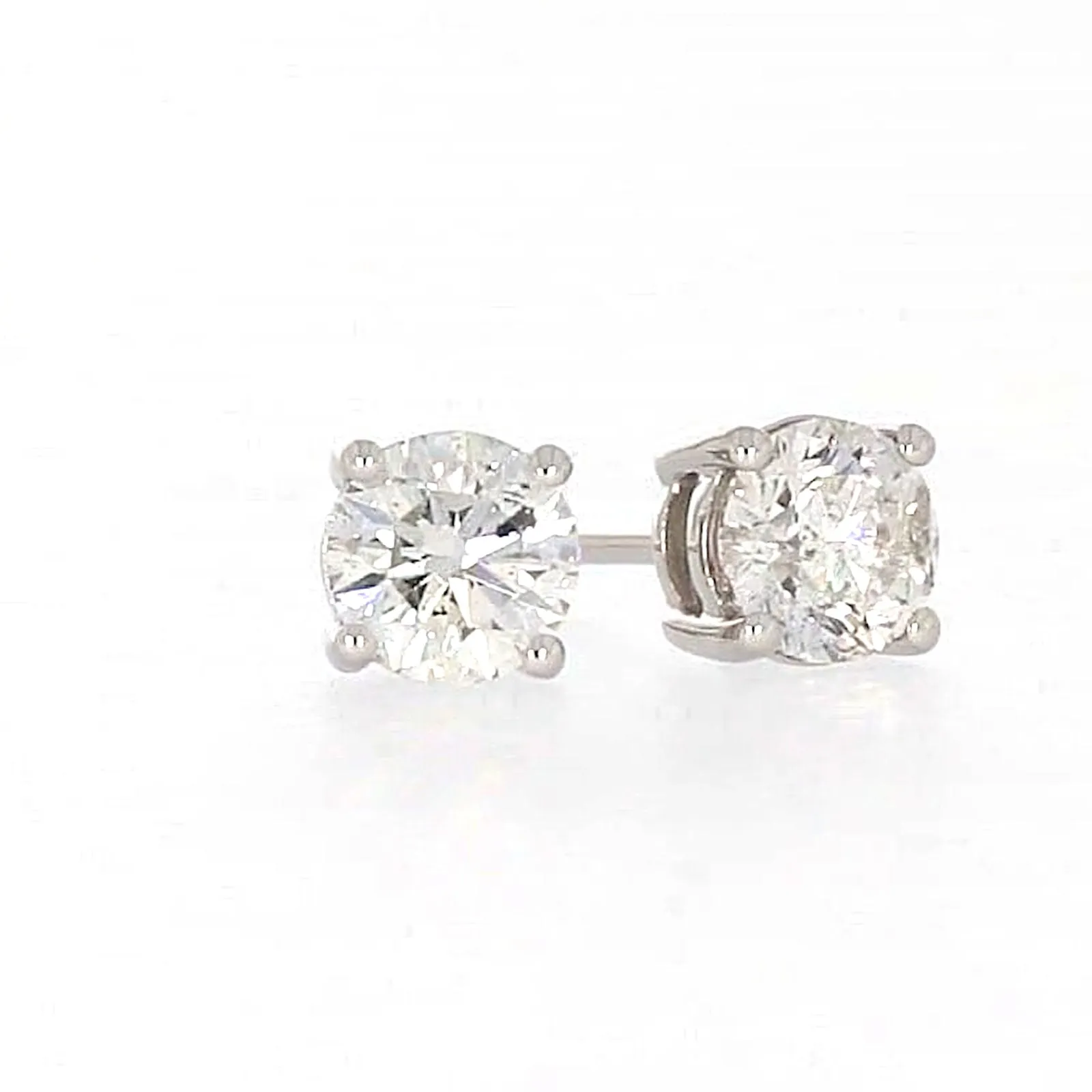 Solitaire 18ct White Gold Round Brilliant Cut with 1 CARAT tw of Diamonds Stud Earrings